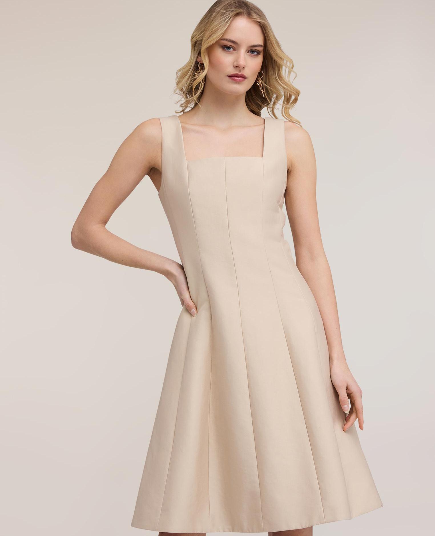 Vestido flare de telas ligeras línea evasé con construcción en paneles cierre con cremallera posterior - Motivi - Beige Beige-3