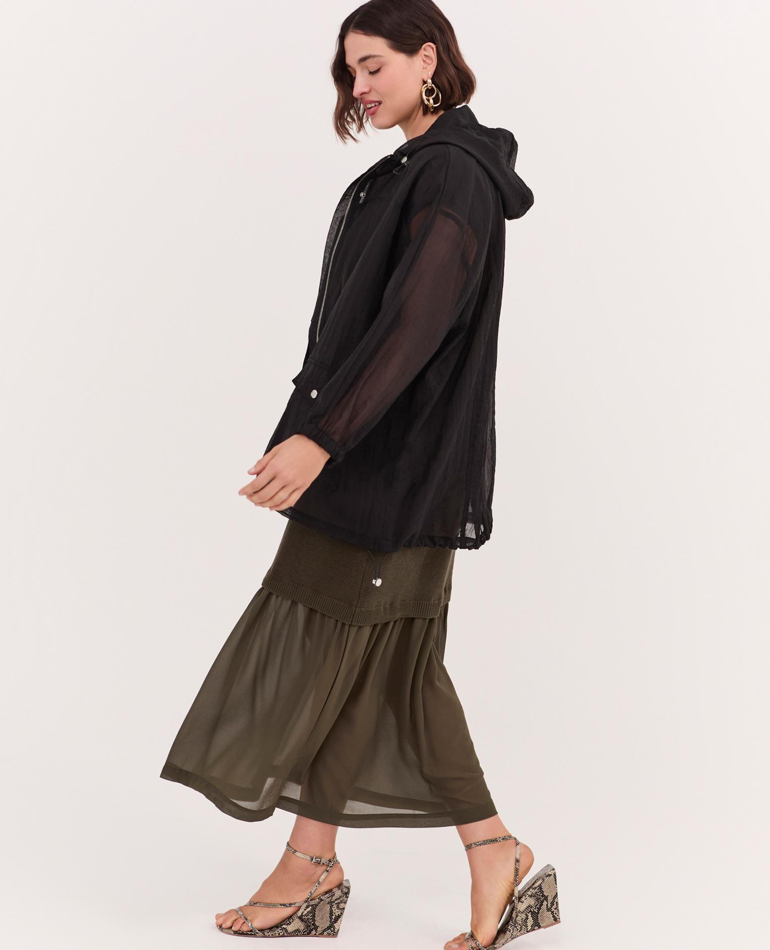 Parka de mujer de voile con capucha amplios bolsillos aplicados con solapa y botón - Fiorella Rubino - Negro Negro-4
