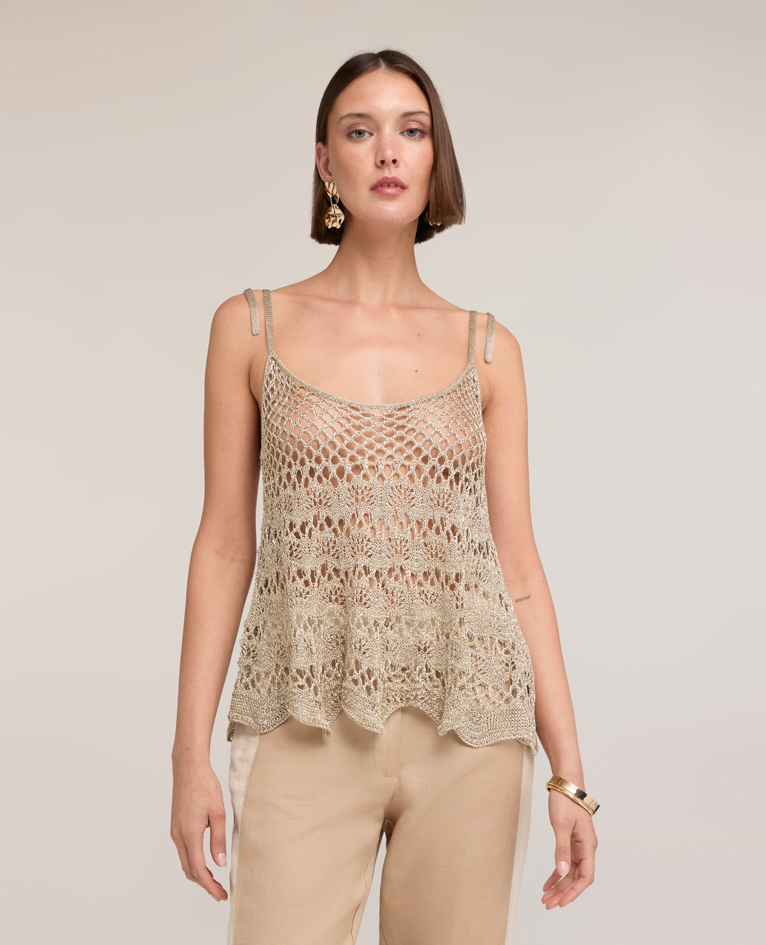 Top de mujer de punto calado en lurex modelo con escote redondo profundo - Motivi - Oro Oro-1