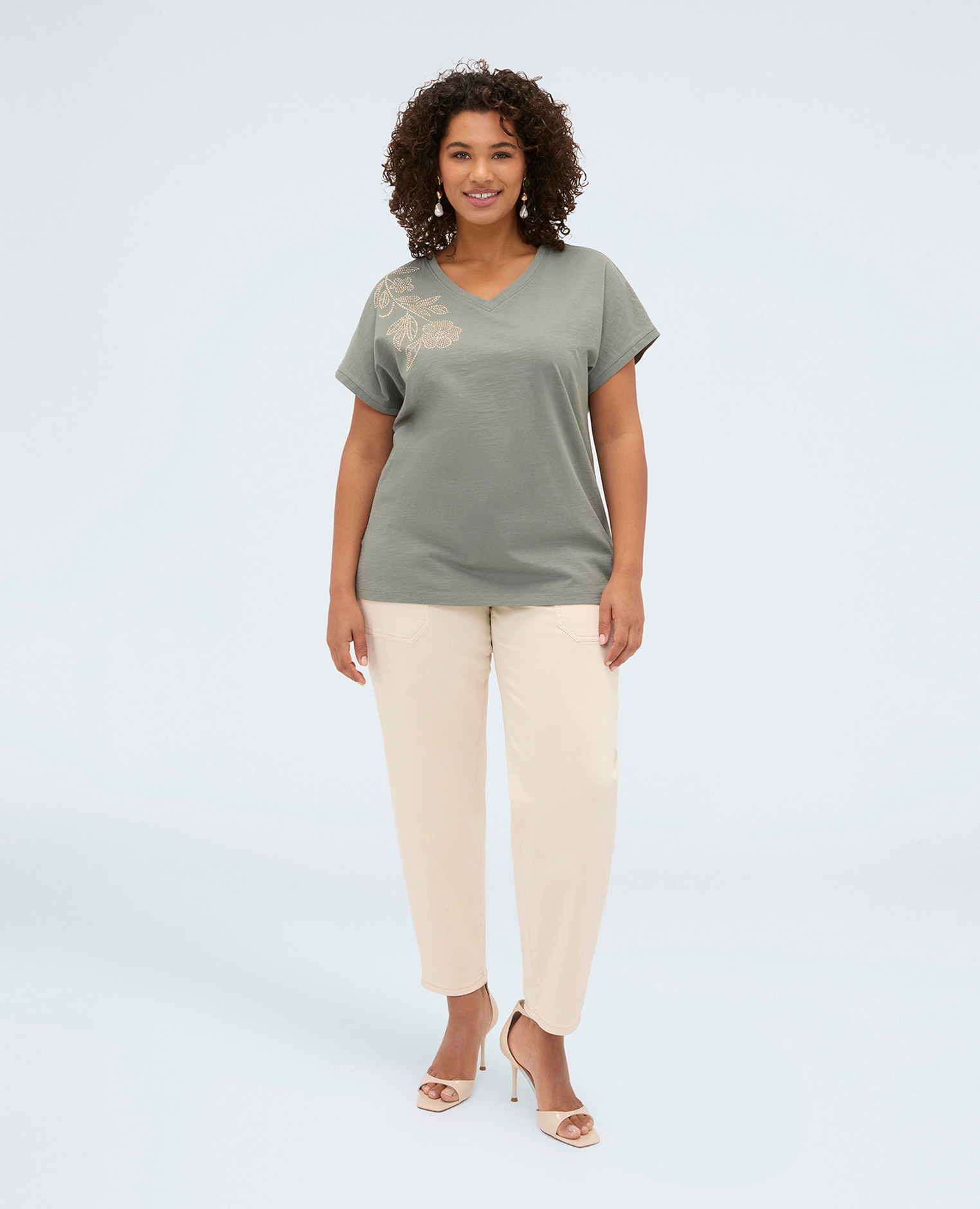 Camiseta de mujer de algodón con aplicación floral aplicaciones decorativas con motivo floral - Fiorella Rubino - Verde Verde-3