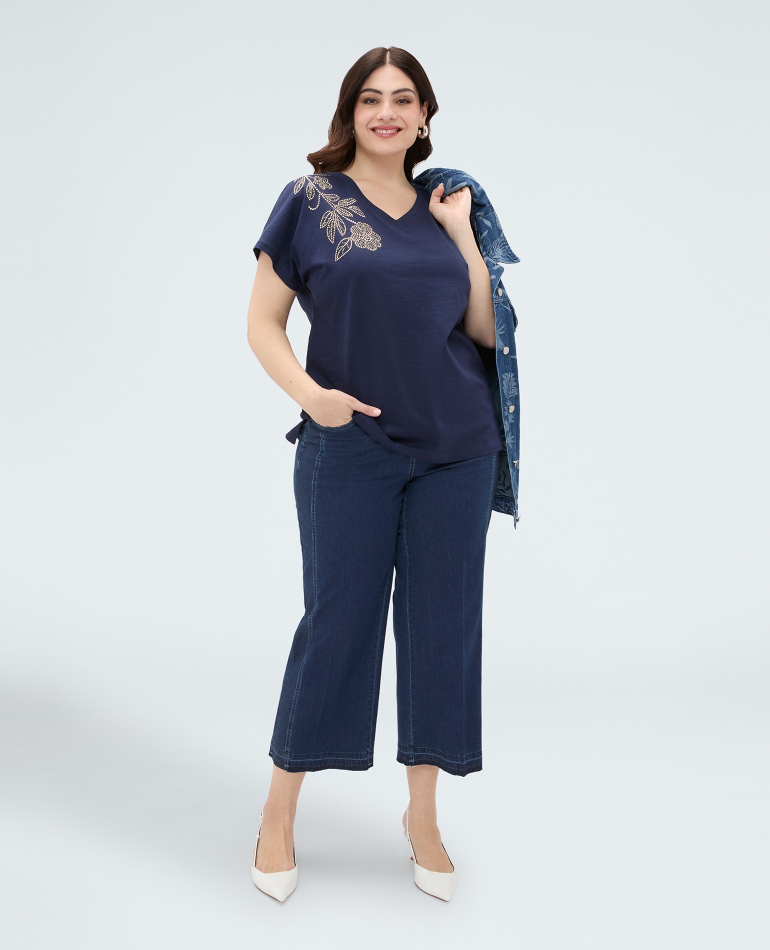 Camiseta de mujer de algodón con aplicación floral aplicaciones decorativas con motivo floral - Fiorella Rubino - Azul Azul-3