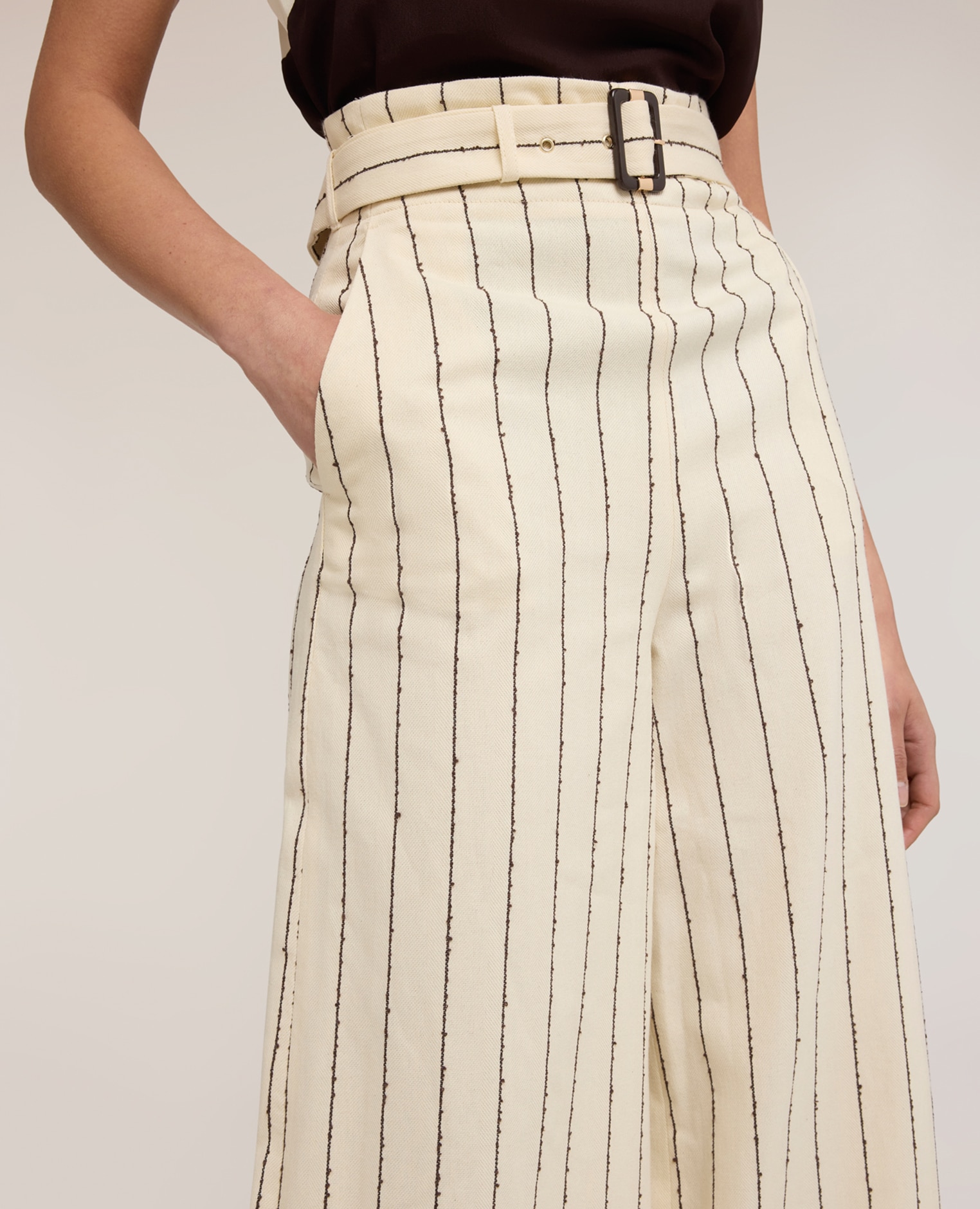 Pantalones de mujer palazzo de rayas diplomáticas the tailoring lab ajuste regular talle alto con cinturón en la cintura - Motivi - Beige Beige-4