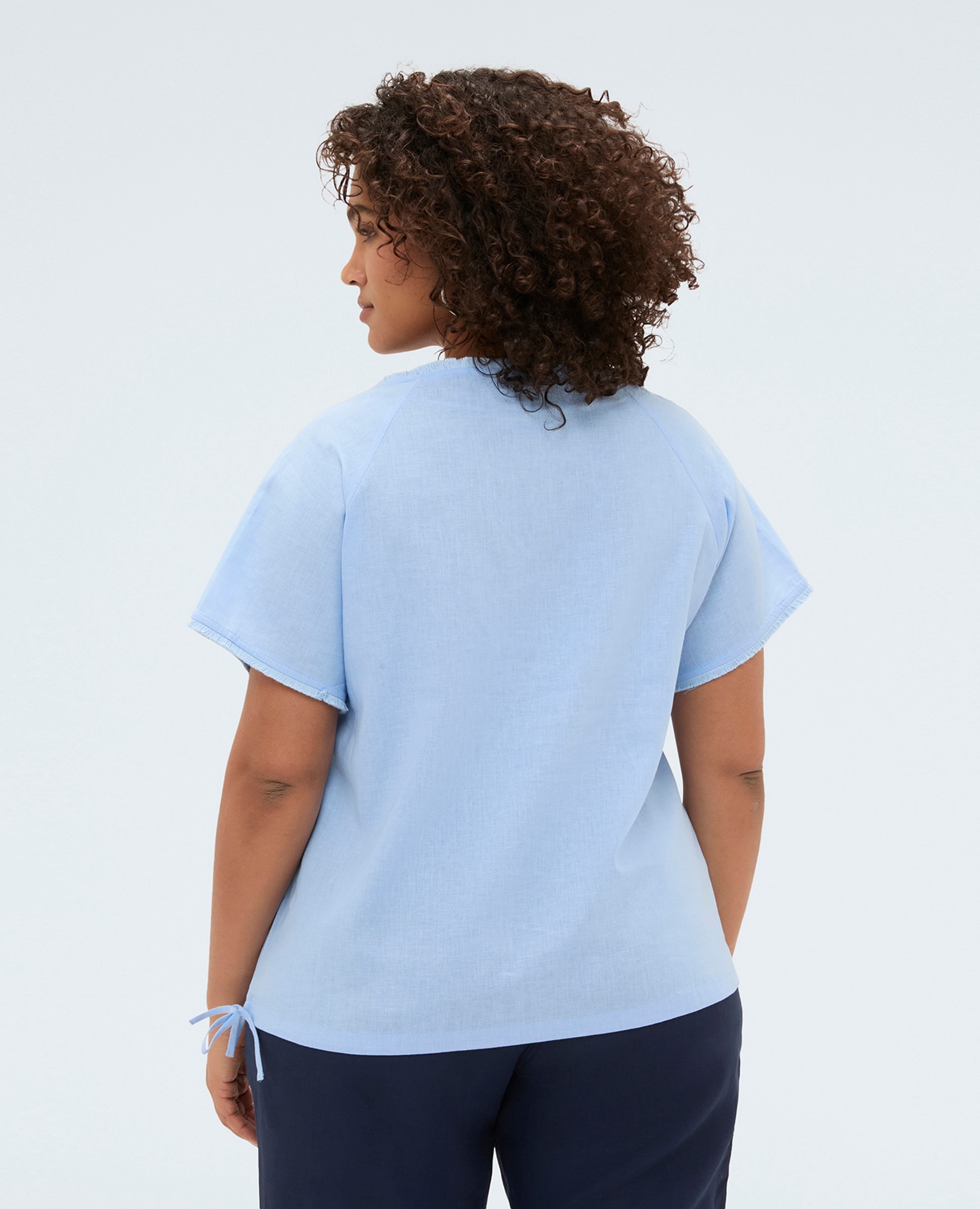 Camiseta de mujer de mezcla de lino para una sensación agradable en la piel - Fiorella Rubino - Azul claro Azul claro-2