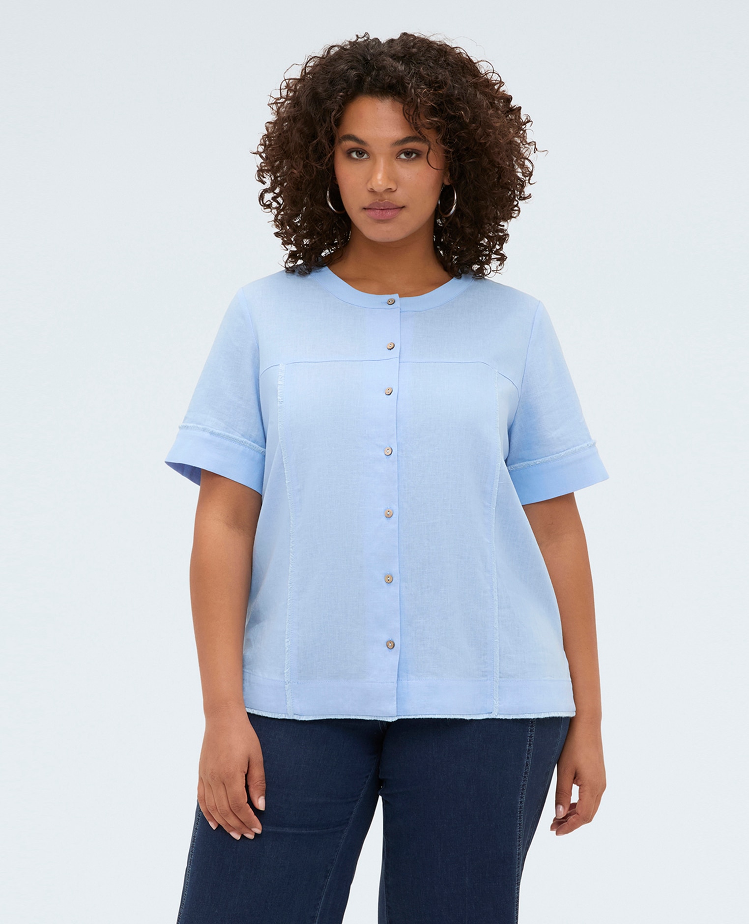 Fiorella Rubino - Camisa de mujer de cuello redondo en mezcla de lino y viscosa para una sensación agradable en la piel.