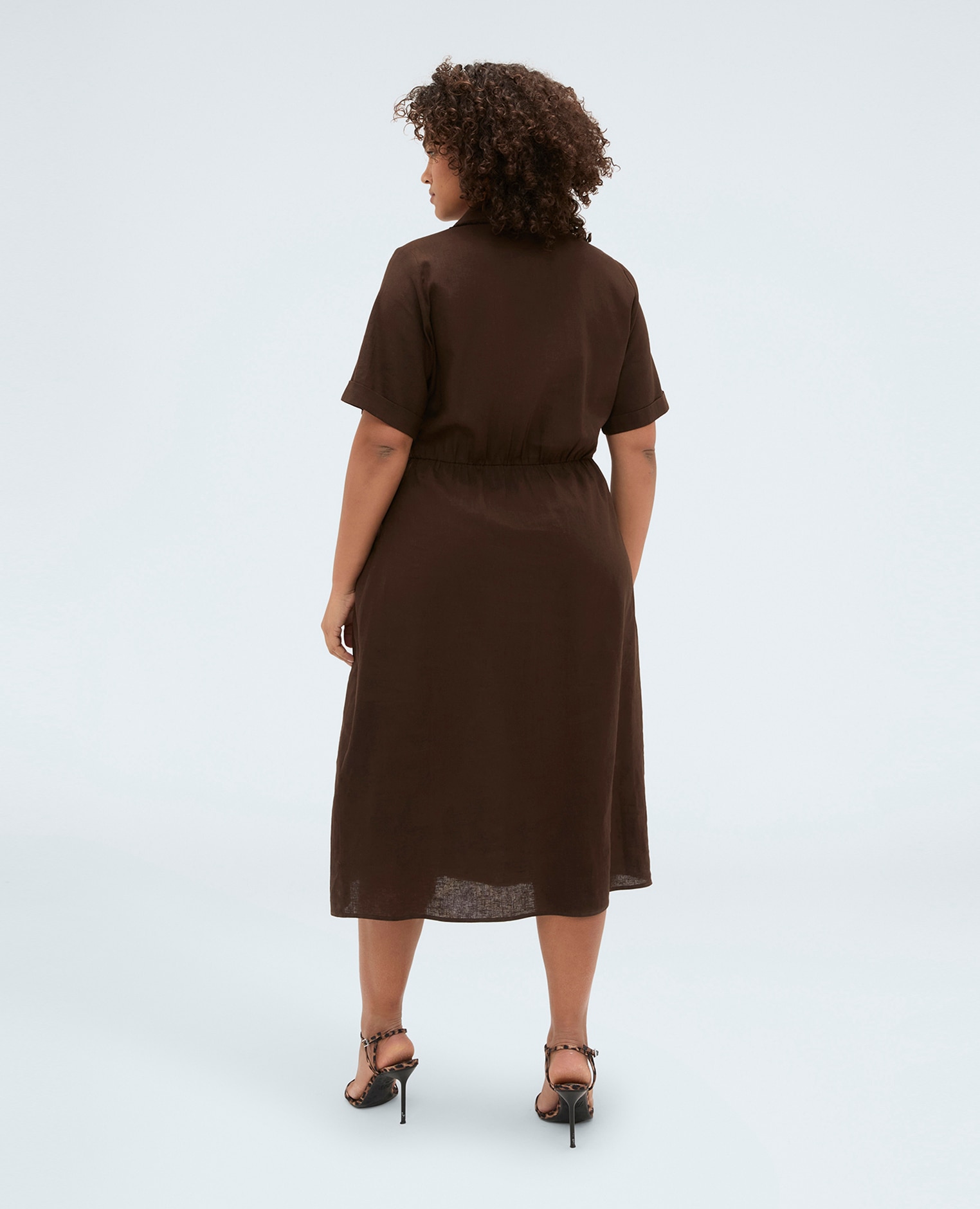 Vestido camisero en mezcla de lino y viscosa mangas cortas y cierre frontal con botones - Fiorella Rubino - Marrón Marrón-2