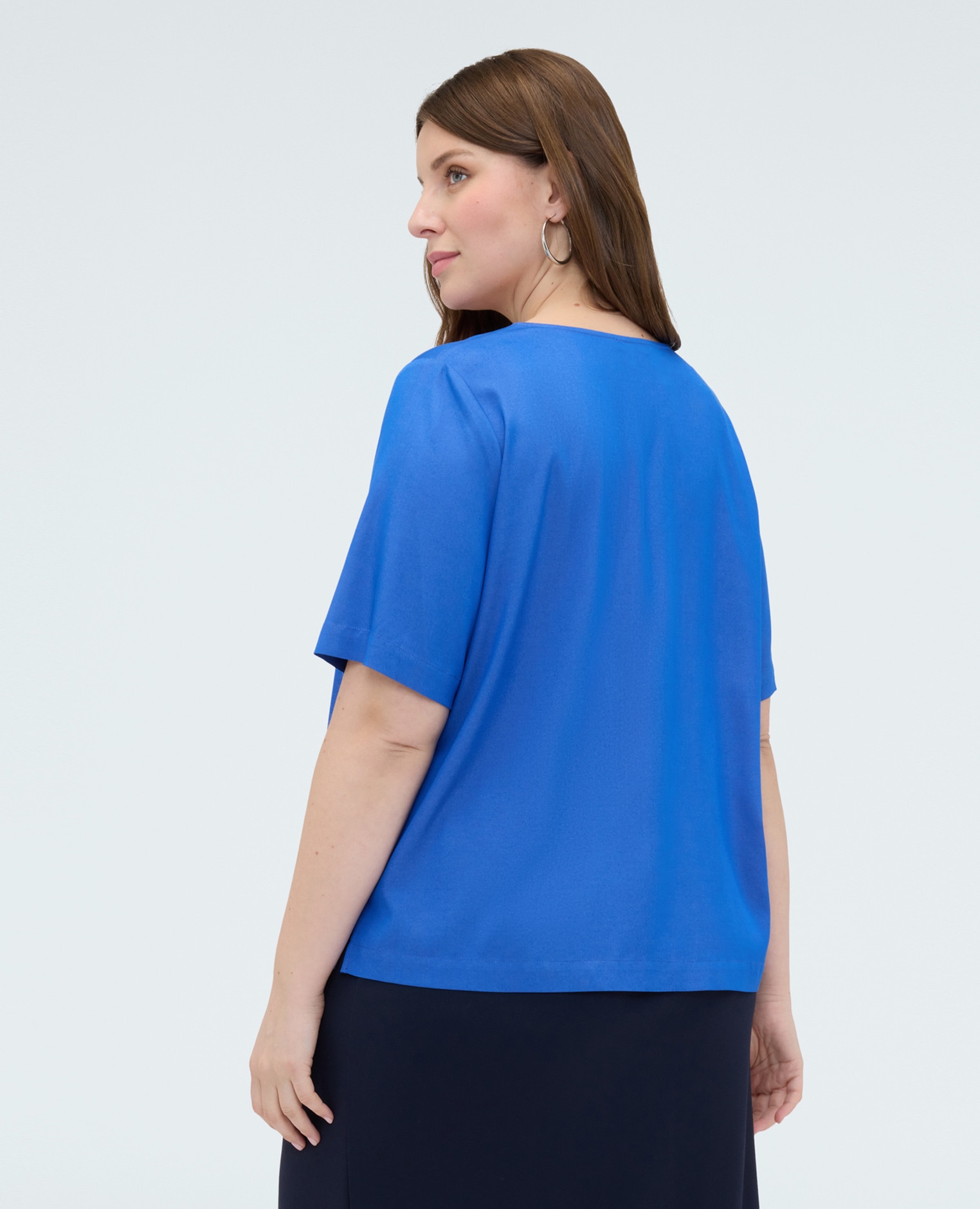 Blusa de mujer de viscosa con destellos luminosos para una sensación agradable en la piel - Fiorella Rubino - Azul Azul-2