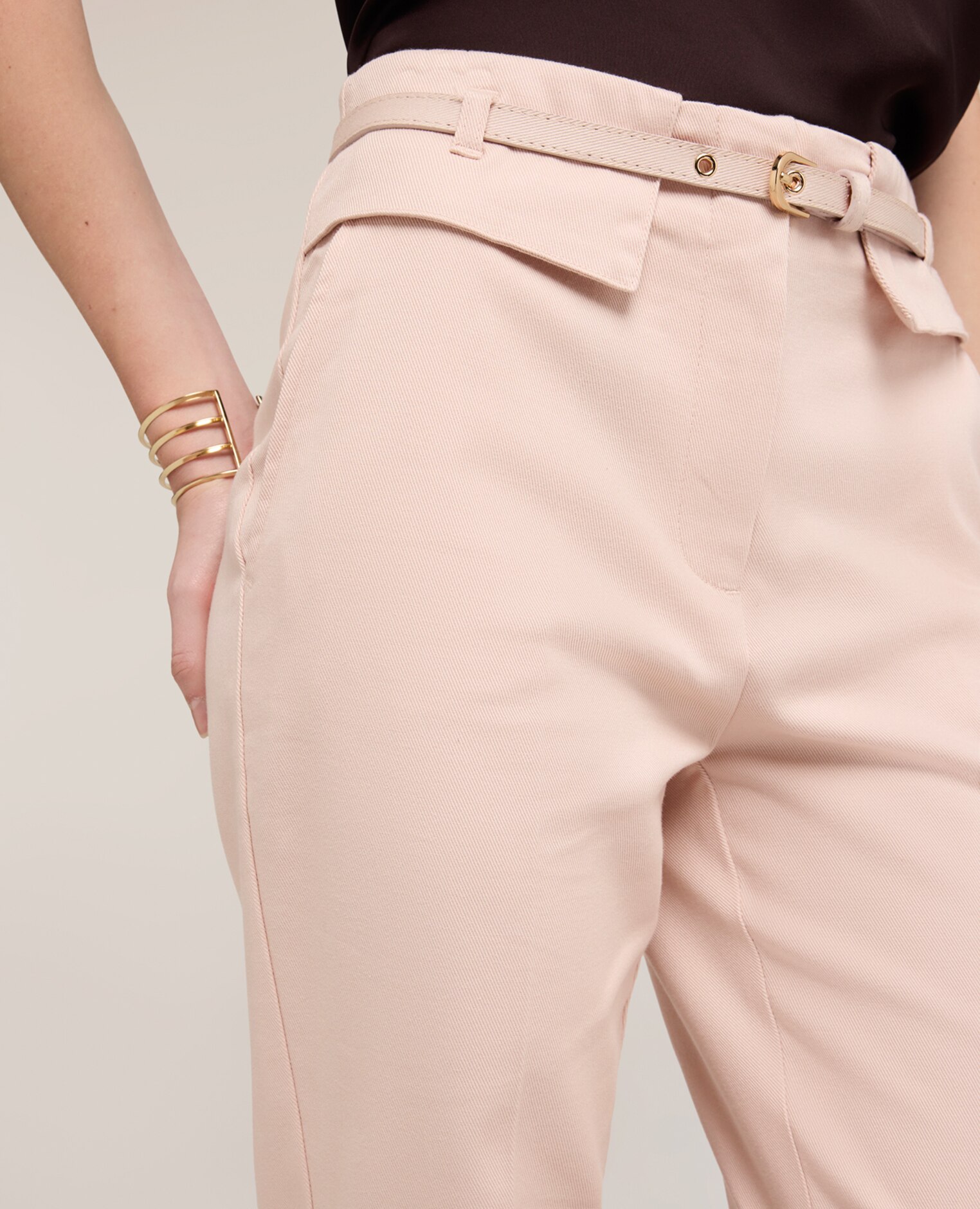 Pantalones de mujer flare de gabardina talle alto cierre frontal con cremallera - Motivi - Rosa Rosa-4
