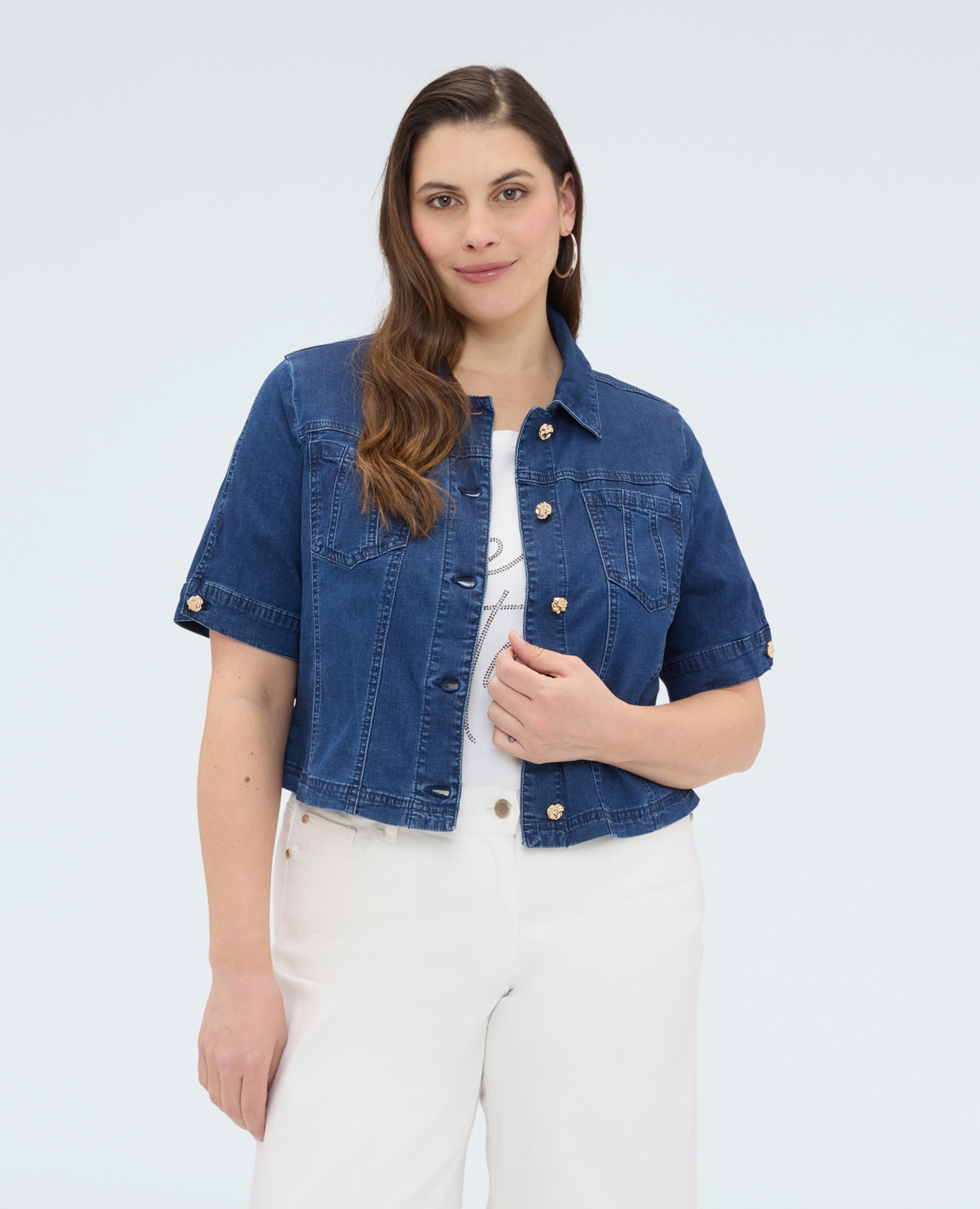Fiorella Rubino - Chaqueta de mujer de manga corta en denim cuello clásico y cierre frontal con botones.