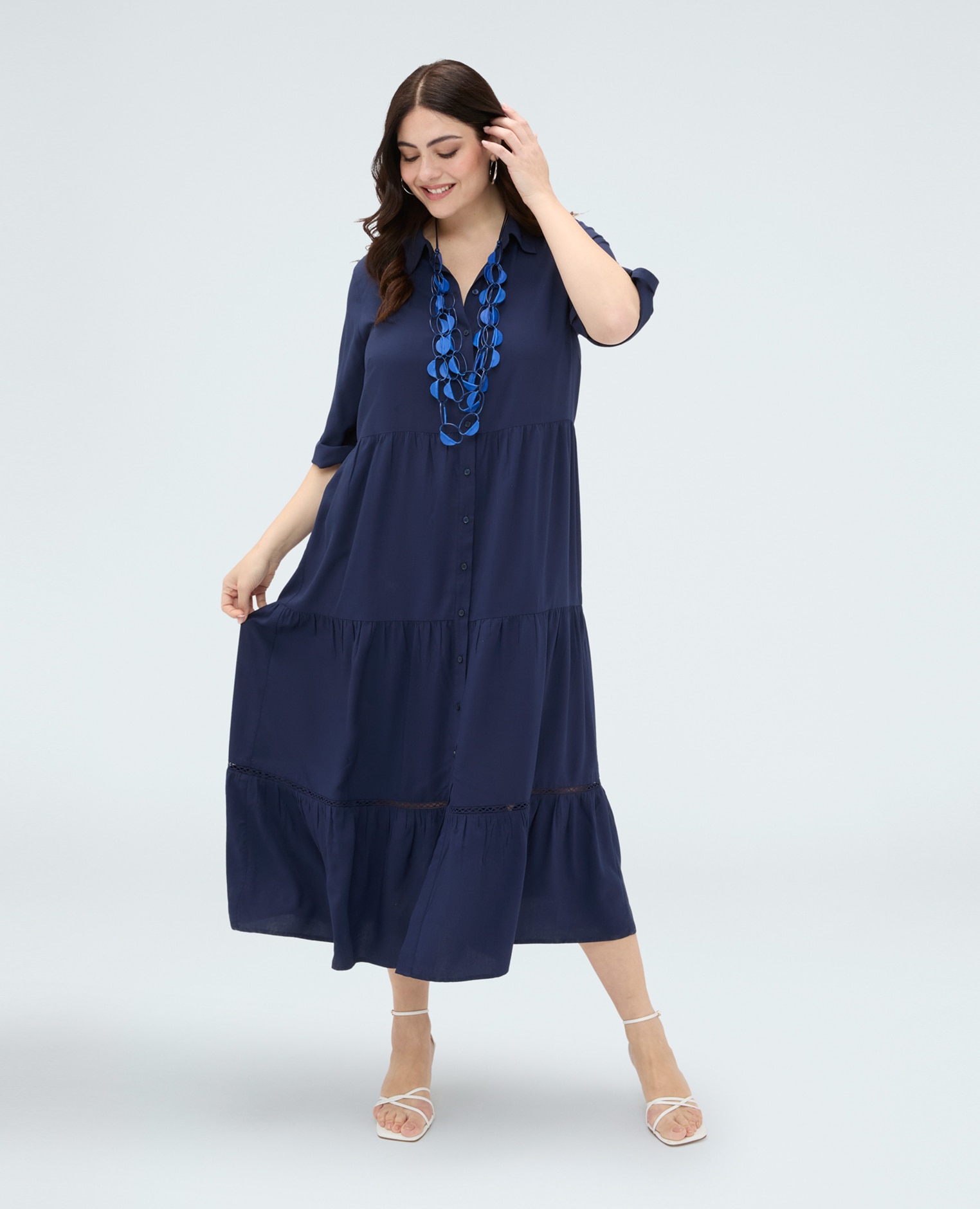 Fiorella Rubino - Vestido largo camisero en viscosa cierre con botones a lo largo de todo el delantero y mangas de tres cuartos.