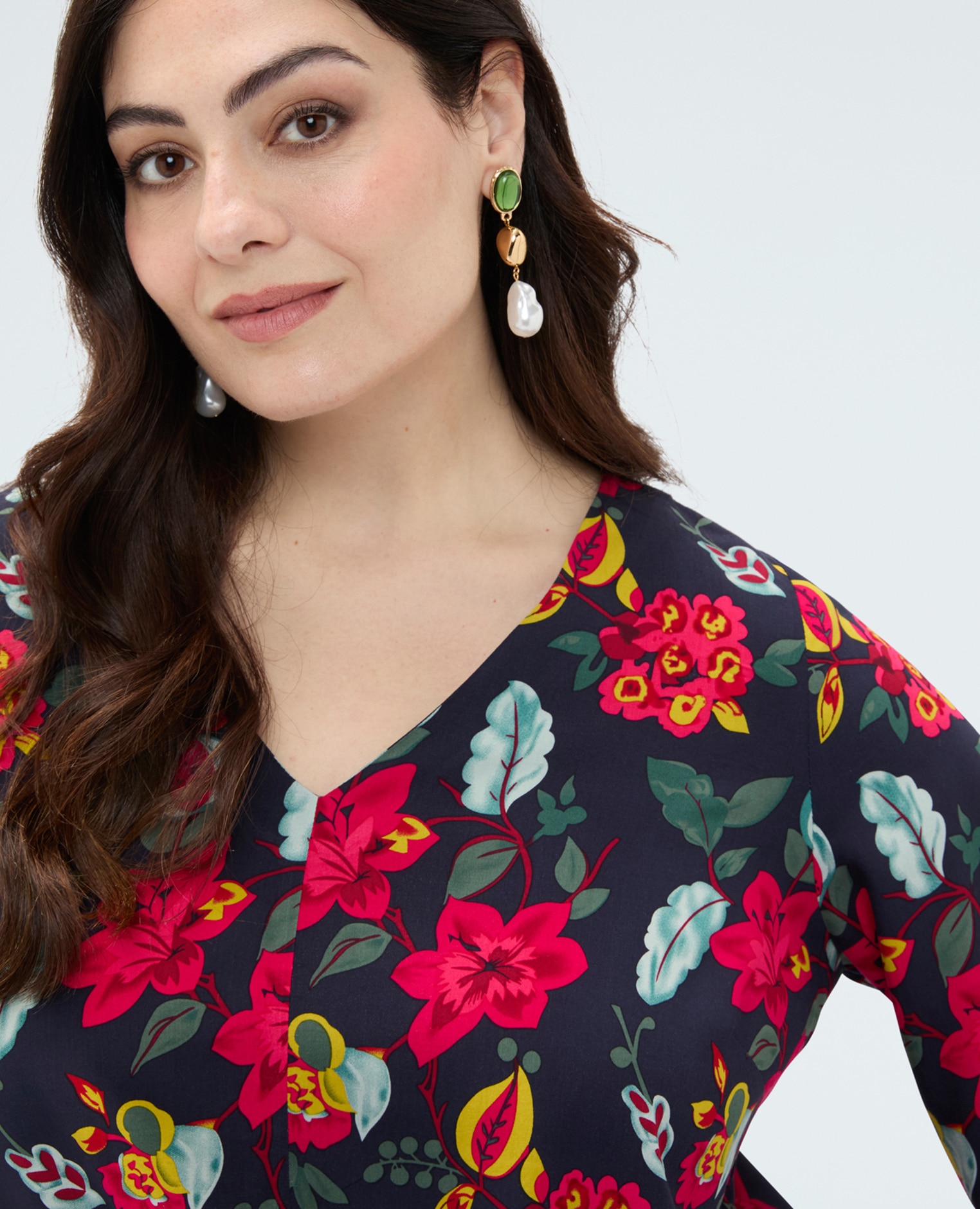 Blusa de mujer estampado floral en viscosa con nudo para una sensación agradable en la piel - Fiorella Rubino - Azul Azul-4