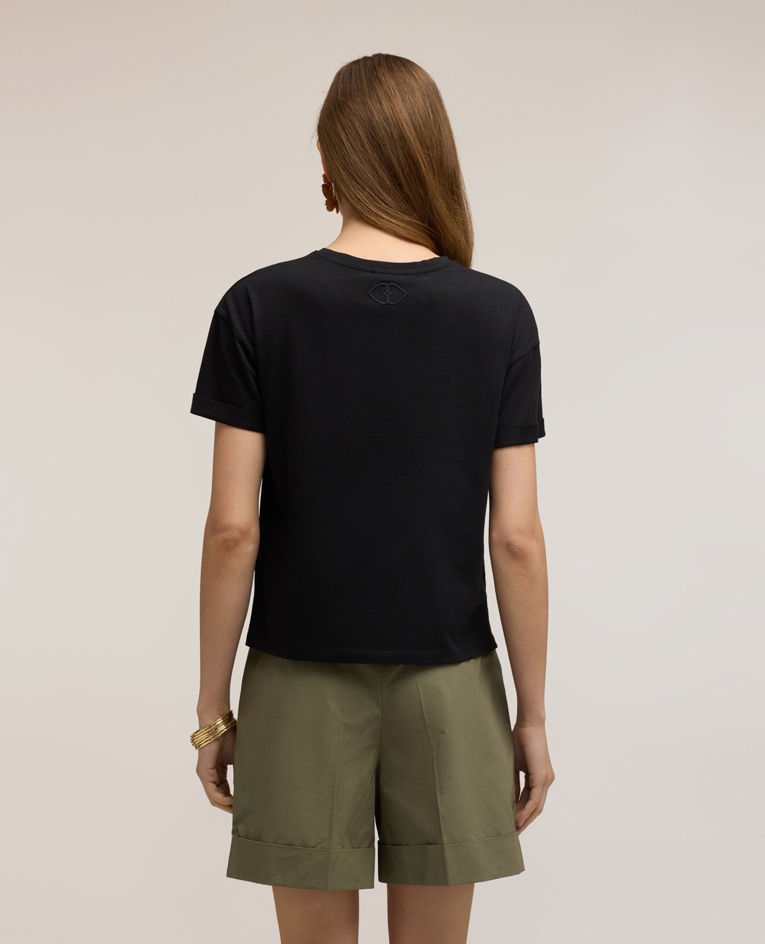 Camiseta de mujer boxy con logo bordado ajuste boxy con escote redondo - Motivi - Negro Negro-2