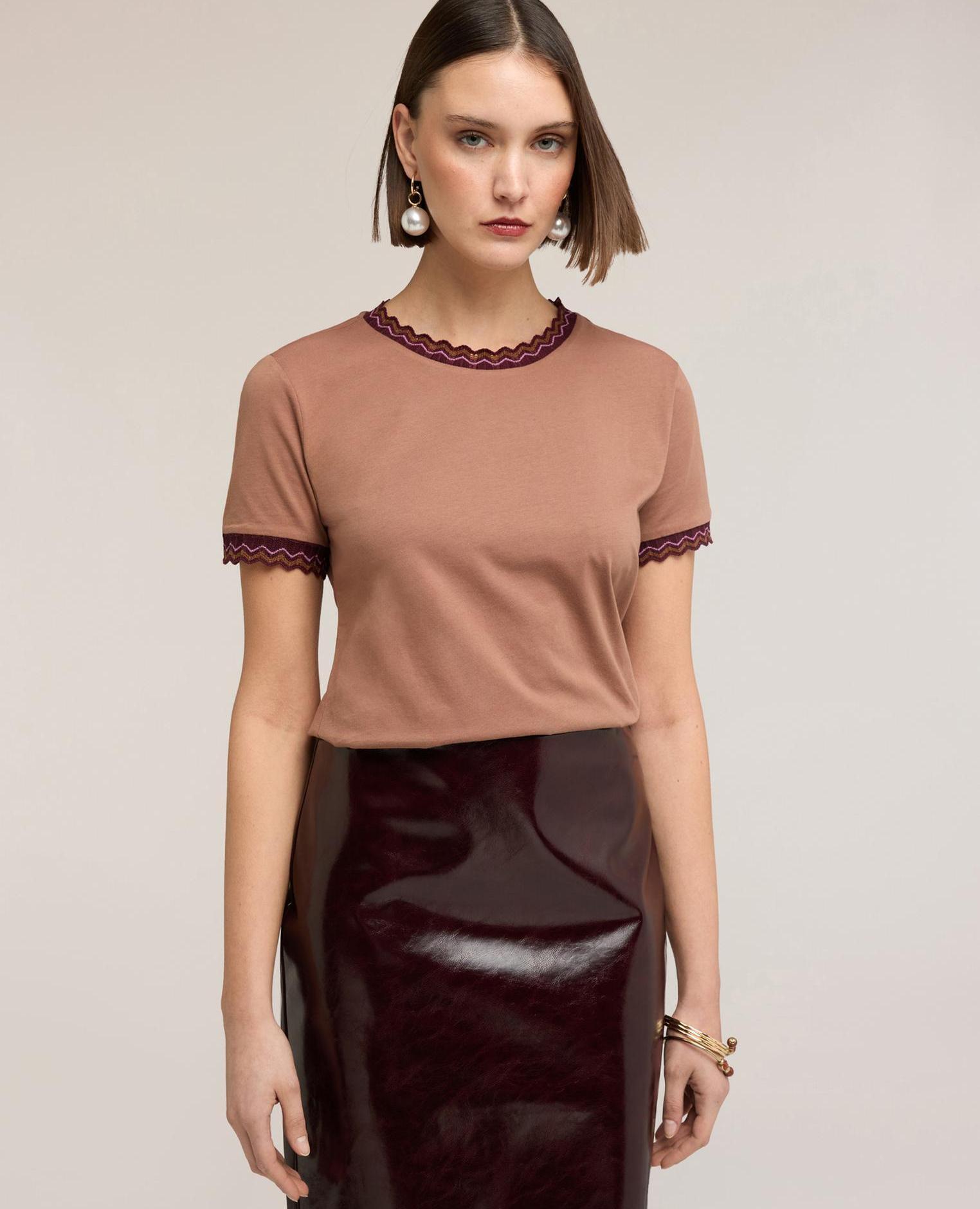 Camiseta de mujer con bordes de punto bordes en punto trabajado - Motivi - Marrón Marrón-1