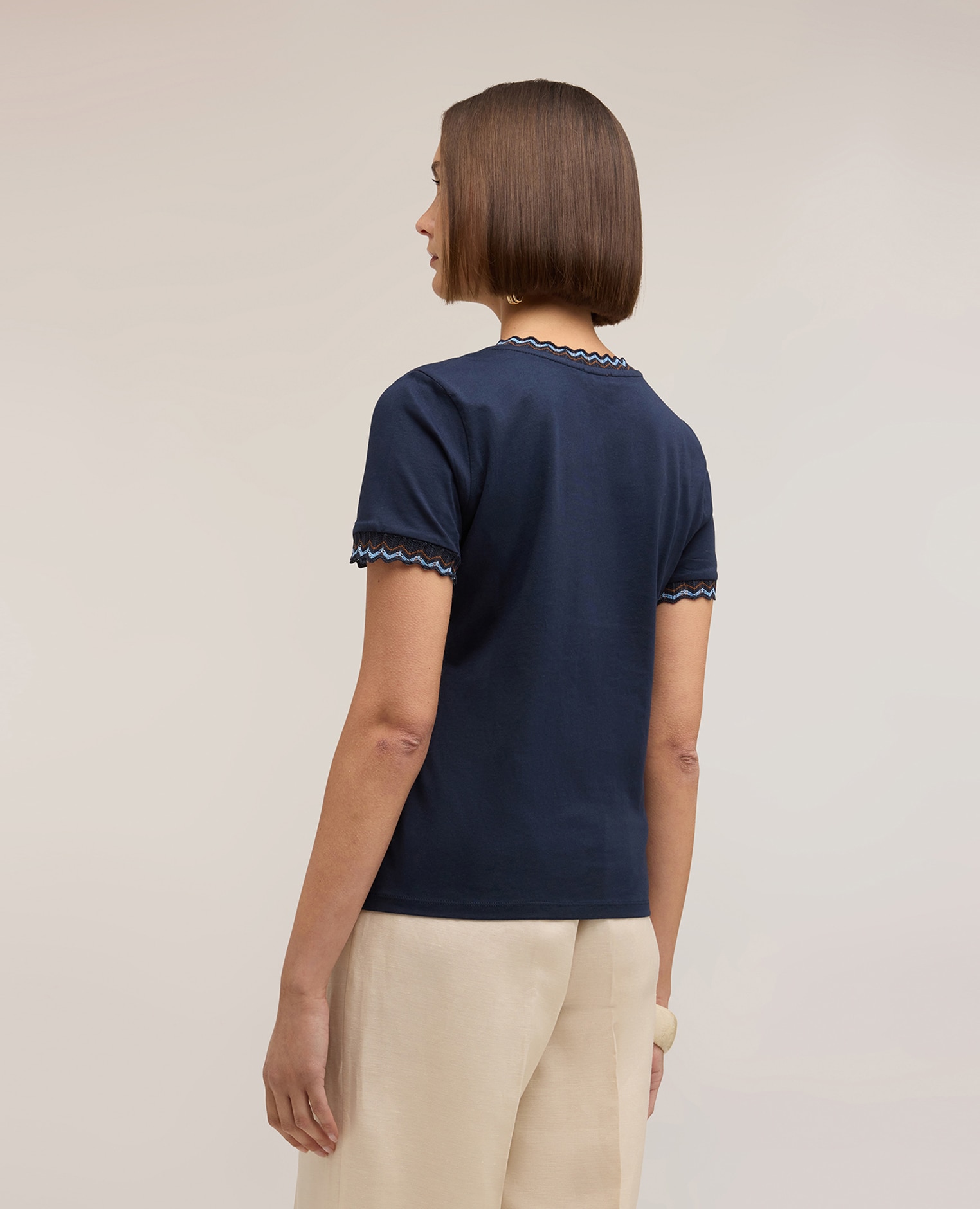 Camiseta de mujer con bordes de punto bordes en punto trabajado - Motivi - Azul Azul-2