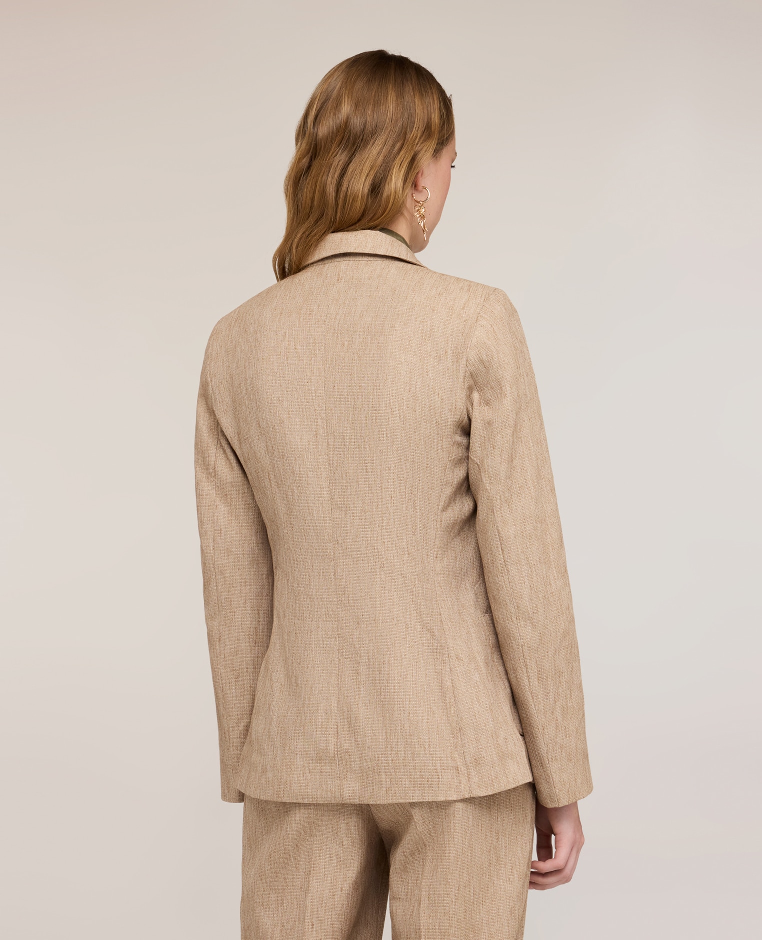 Blazer de mujer de un botón mezcla de lino modelo con ajuste regular cierre de botonadura sencilla con botón - Motivi - Beige Beige-2