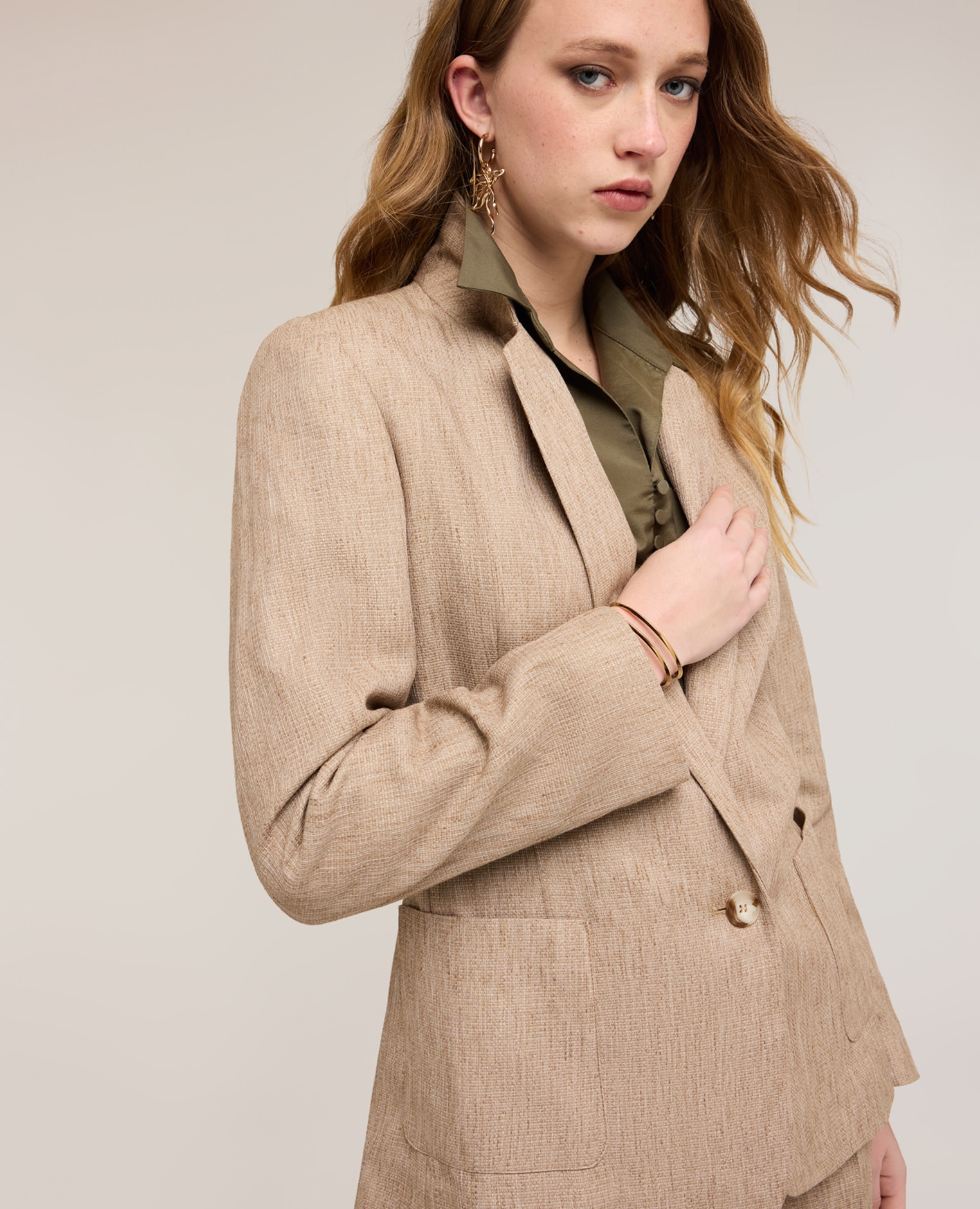 Blazer de mujer de un botón mezcla de lino modelo con ajuste regular cierre de botonadura sencilla con botón - Motivi - Beige Beige-4