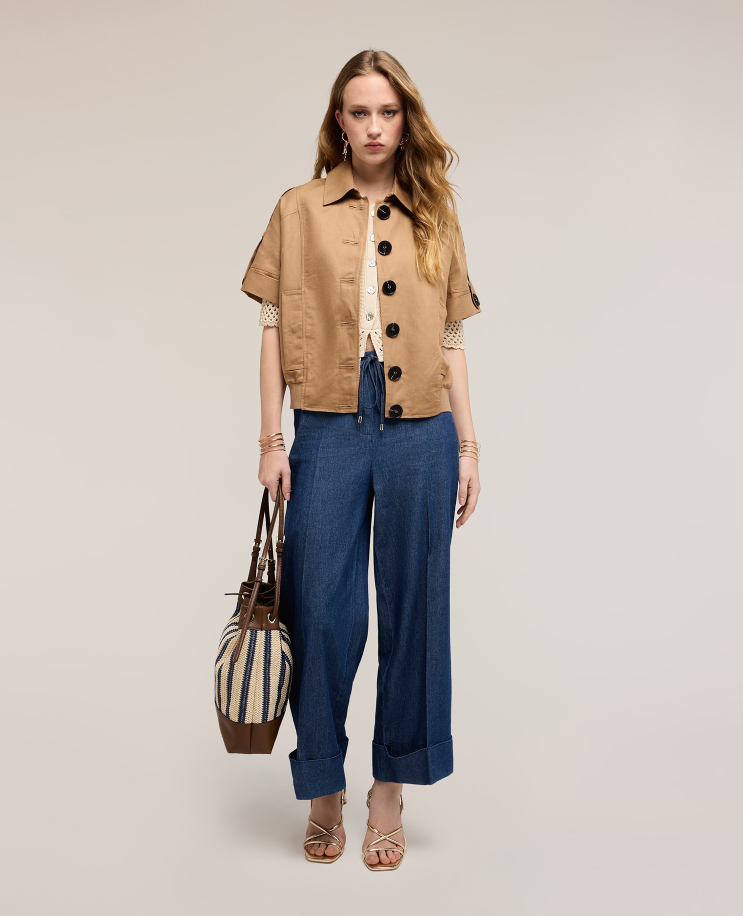 Chaqueta de mujer de manga corta mezcla de lino modelo con ajuste oversize cierre frontal con botones - Motivi - Marrón Marrón-3