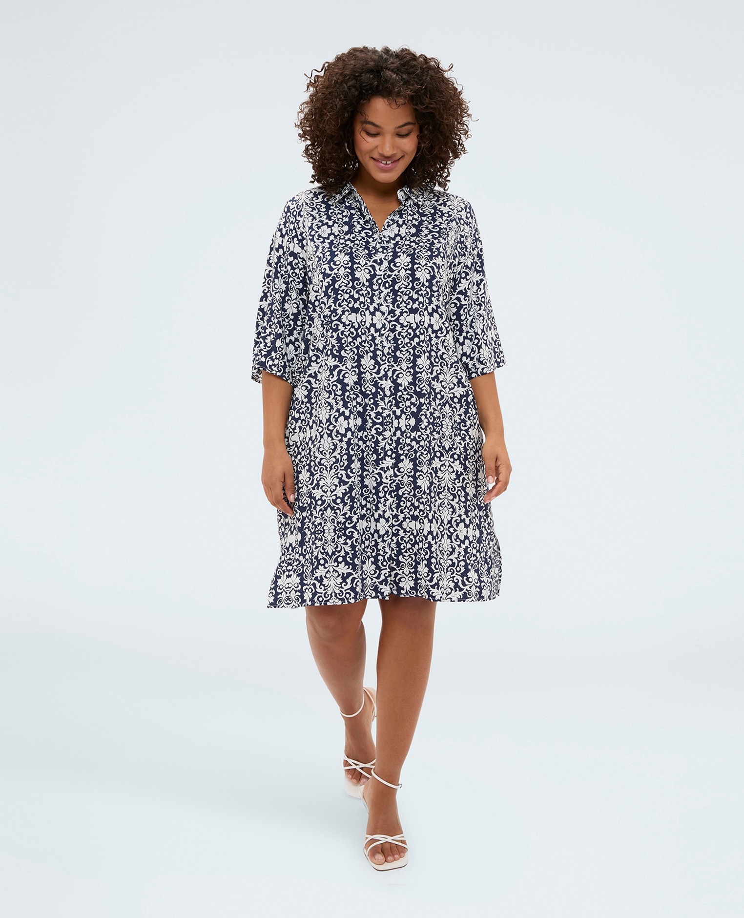 Fiorella Rubino - Vestido camisero de viscosa con estampado cuello clásico mangas cortas tipo kimono.