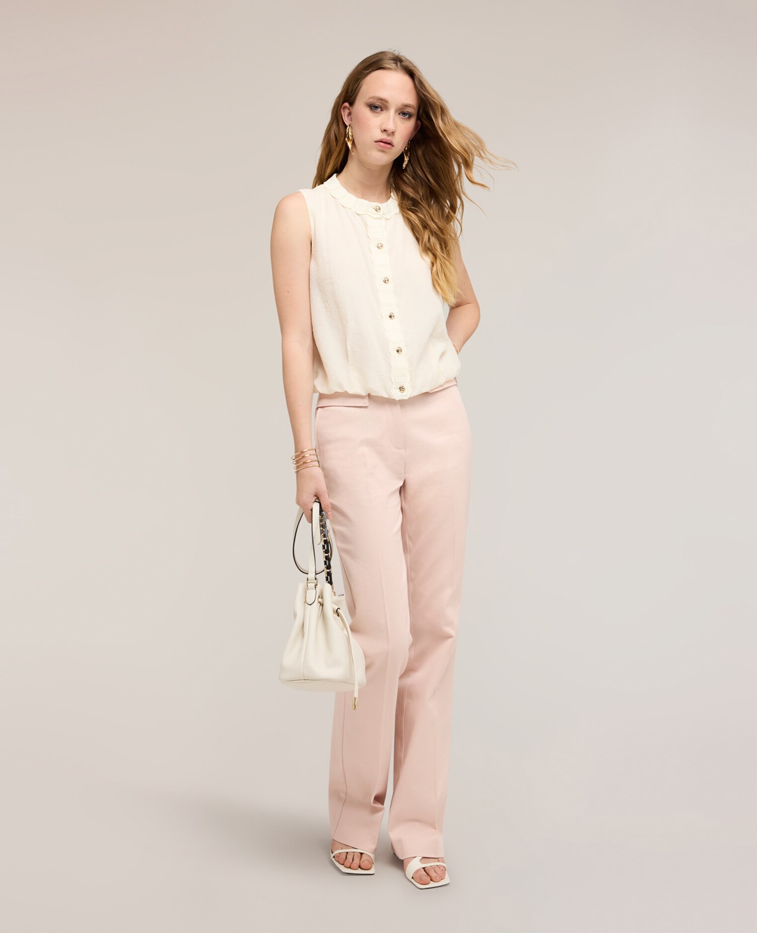 Top de mujer mezcla lyocell con bordes de punto ajuste holgado con cierre frontal de botones - Motivi - Blanco Blanco-3