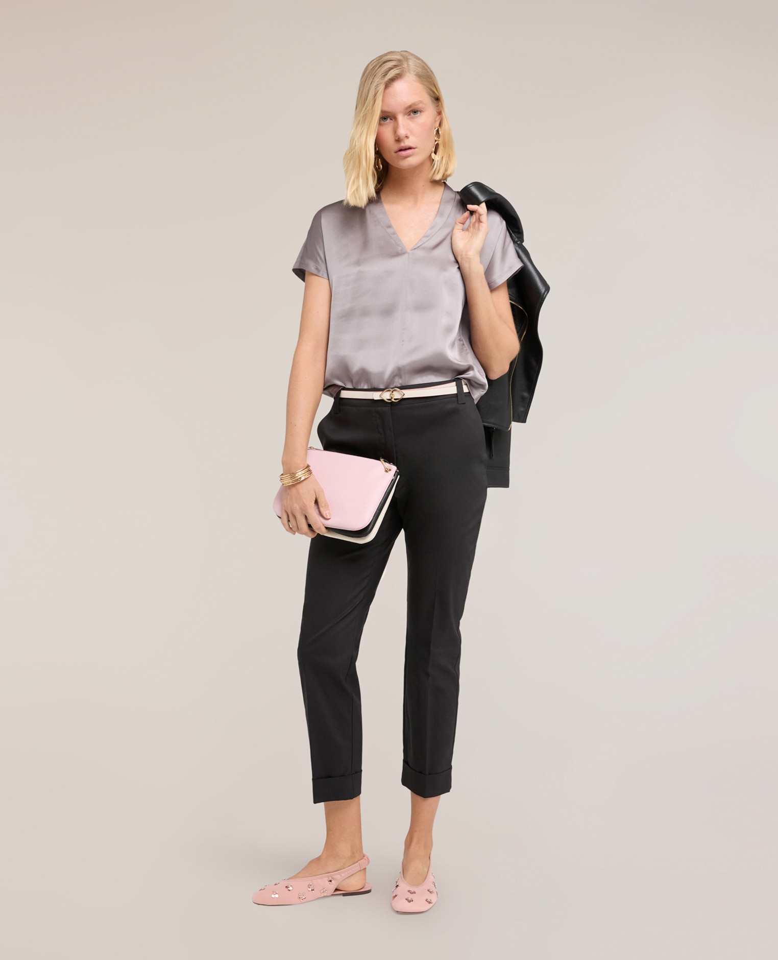 Camiseta de mujer bimatérica con escote en v ajuste regular con escote en v - Motivi - Gris Gris-3