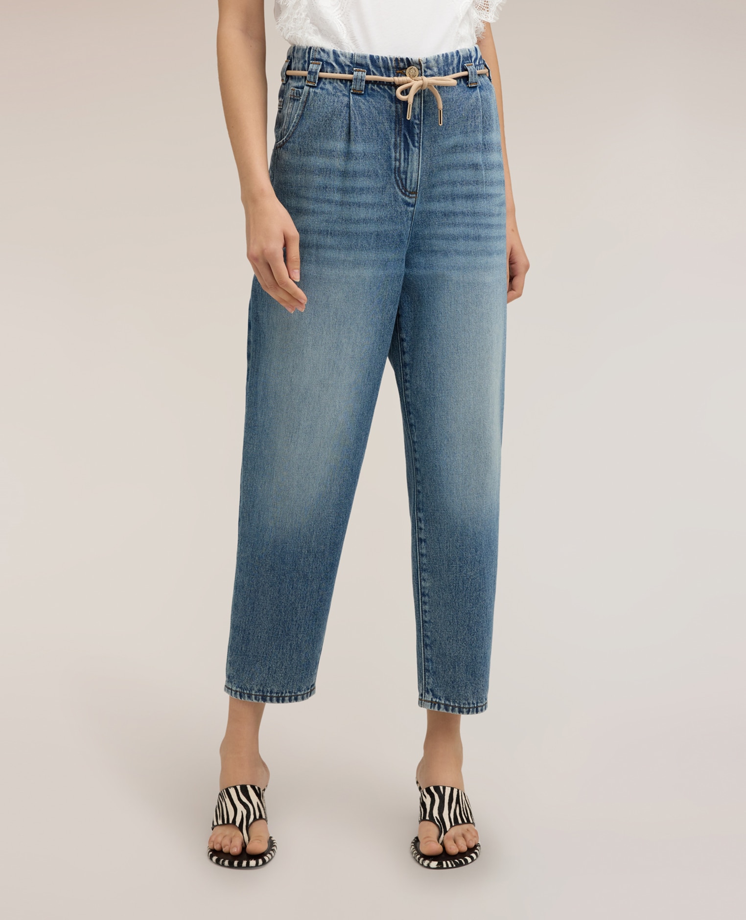 Jeans de mujer boyfriend con cordón cintura de bolsa con elástico cierre frontal con botones y cremallera - Motivi - Azul claro Azul claro-3