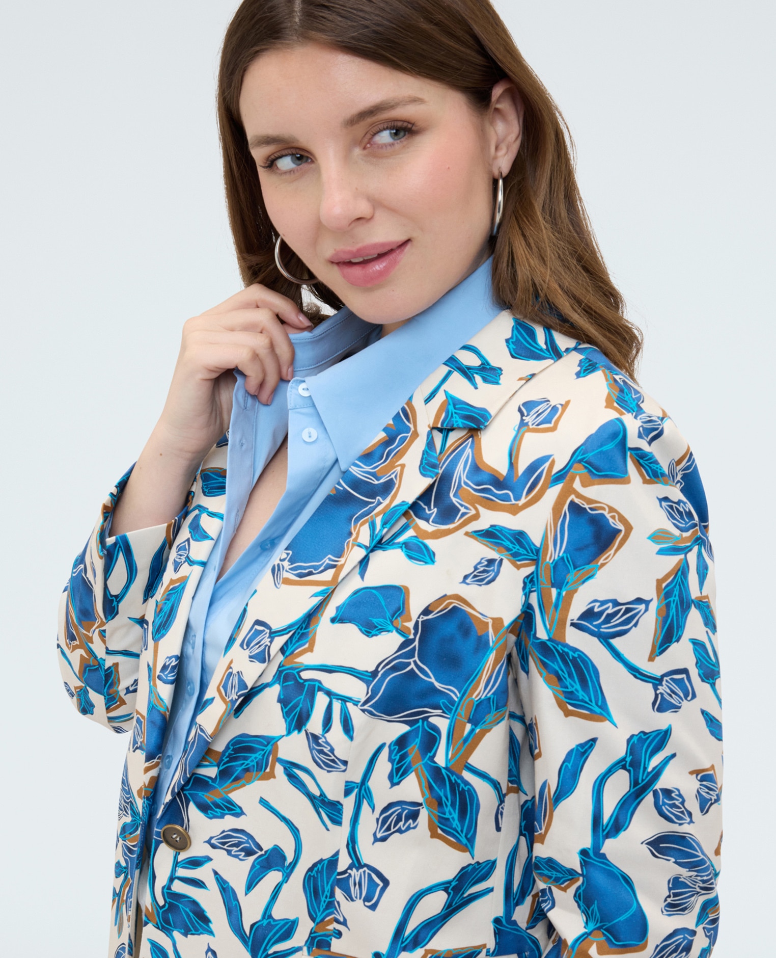 Blazer de mujer con estampado floral estampado floral all over - Fiorella Rubino - Azul claro Azul claro-4
