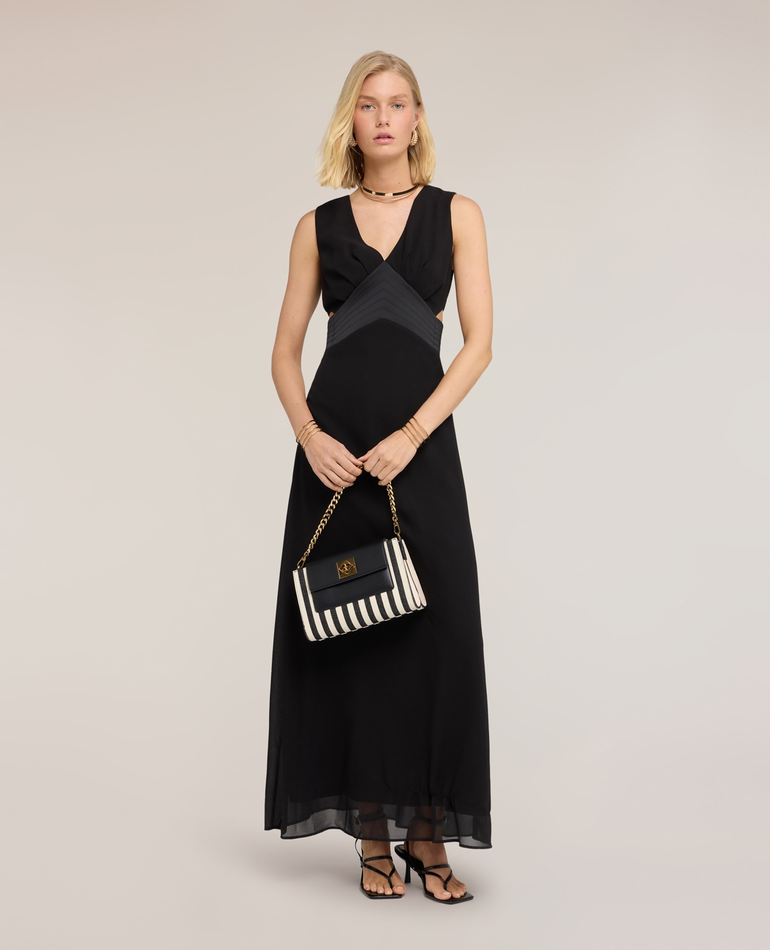 Vestido largo en georgette con cut-out modelo sin mangas con cierre de cremallera trasero acabado drapeado en la cintura con cut-out laterales - Motivi - Negro Negro-3