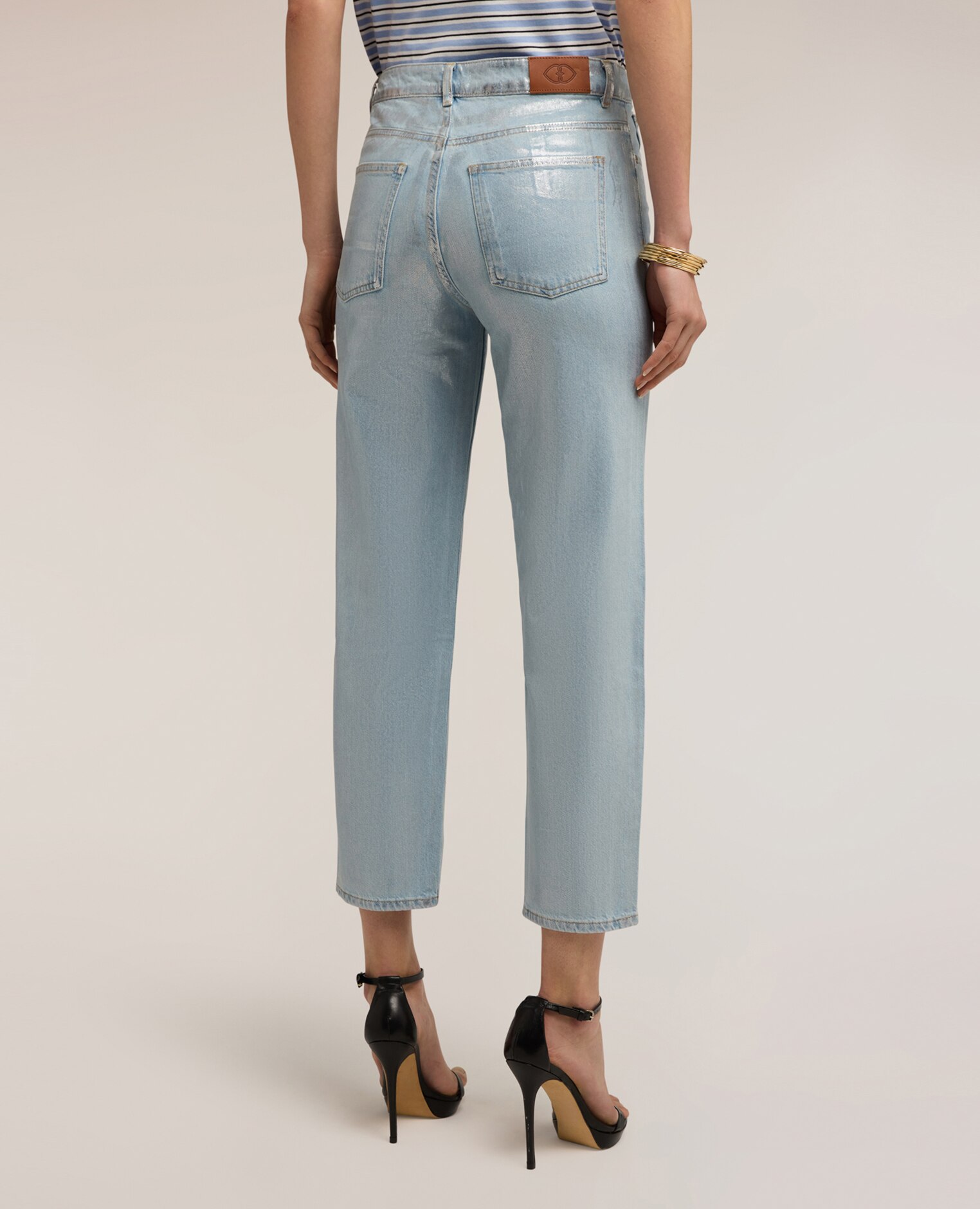 Jeans de mujer regular boyfit con laminado modelo cinco bolsillos - Motivi - Azul claro Azul claro-2