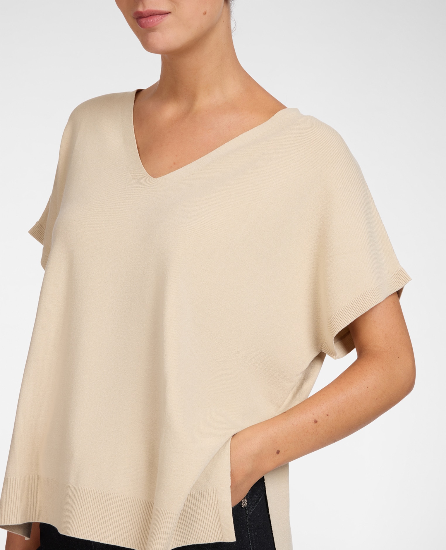 Jersey de mujer de viscosa con escote en v ajuste oversize y longitud media - Elena Miró - Beige Beige-4