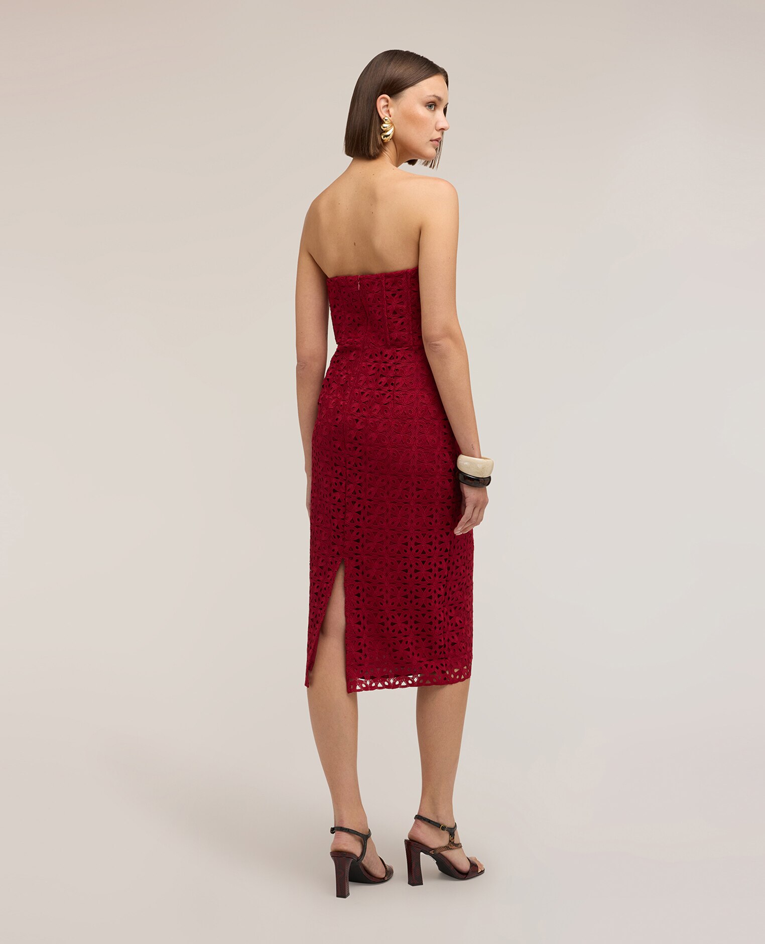 Vestido tubo de encaje macramé largo midi cierre con cremallera trasera - Motivi - Burdeos Burdeos-2