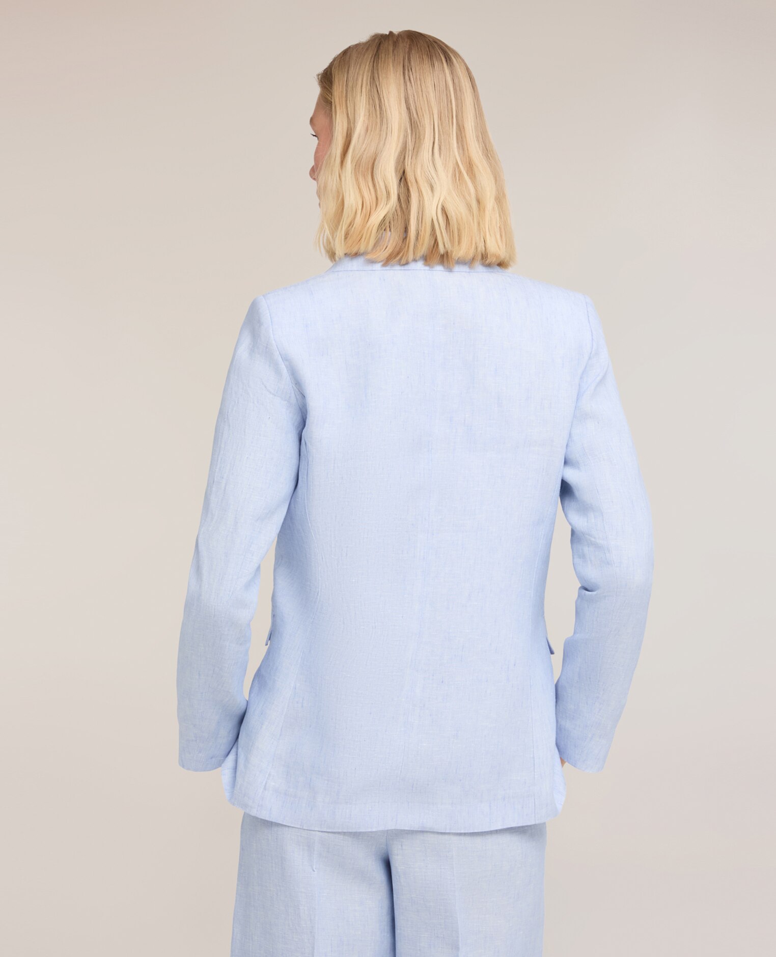 Blazer de mujer cruzado de lino modelo cruzado con cierre de botones - Motivi - Azul claro Azul claro-2