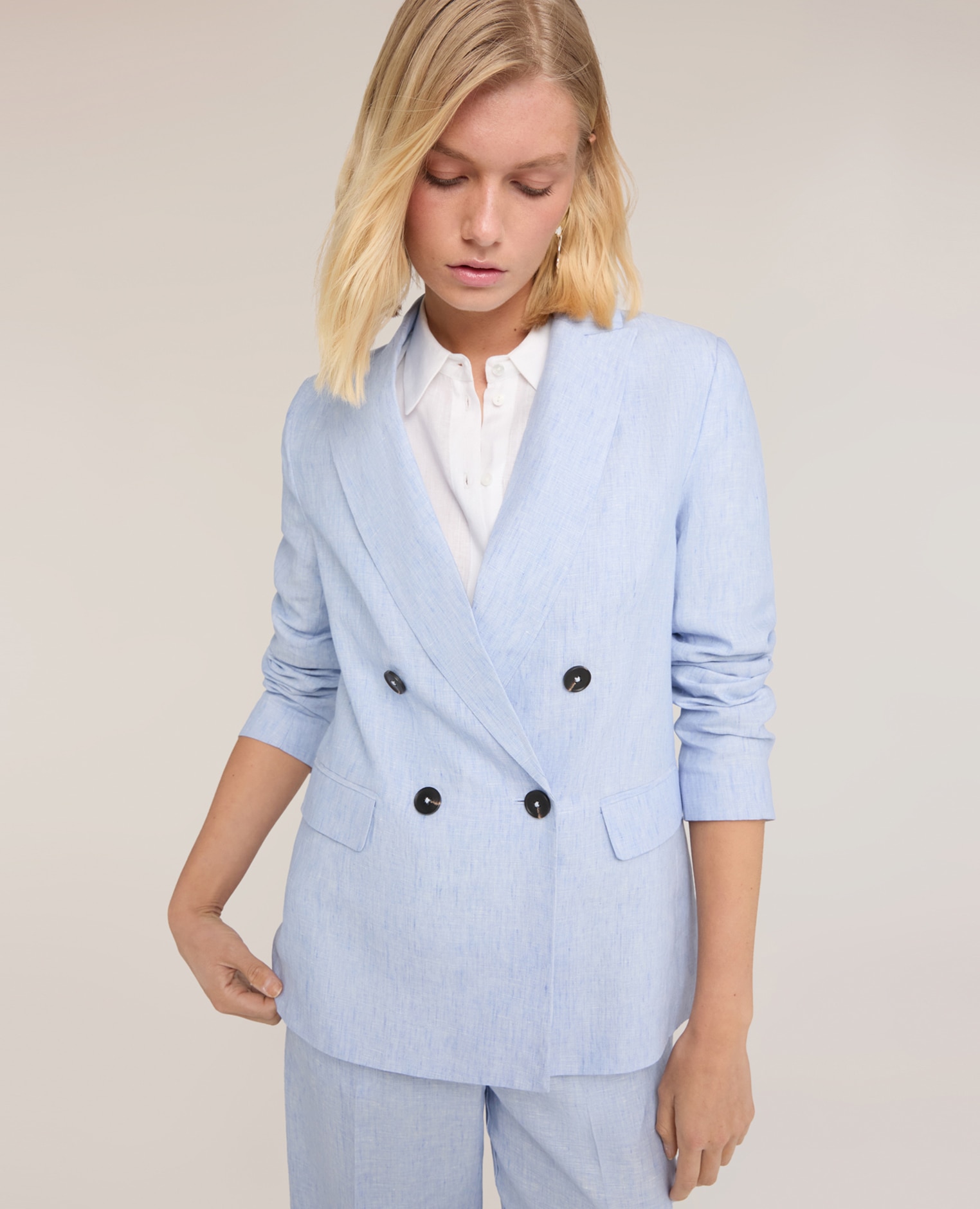 Blazer de mujer cruzado de lino modelo cruzado con cierre de botones - Motivi - Azul claro Azul claro-4