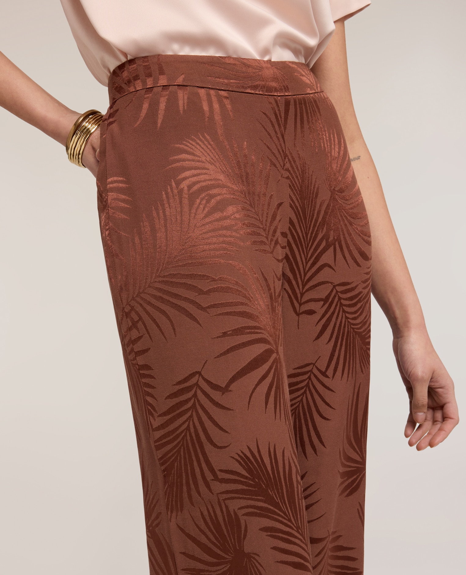 Pantalones de mujer palazzo en raso jacquard ajuste regular cierre con cremallera - Motivi - Marrón Marrón-4
