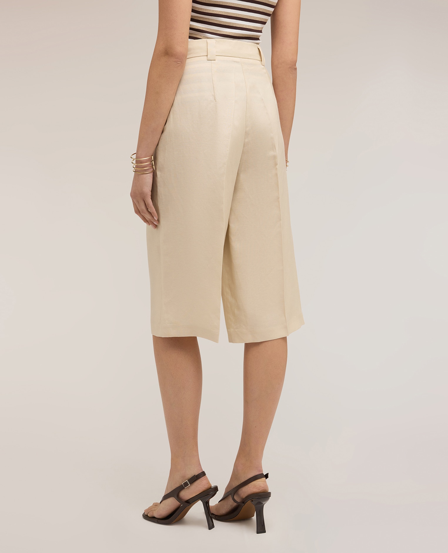 Bermudas de mujer mezcla lino lyocell ajuste amplio cierre frontal con botón y cremallera - Motivi - Beige Beige-2