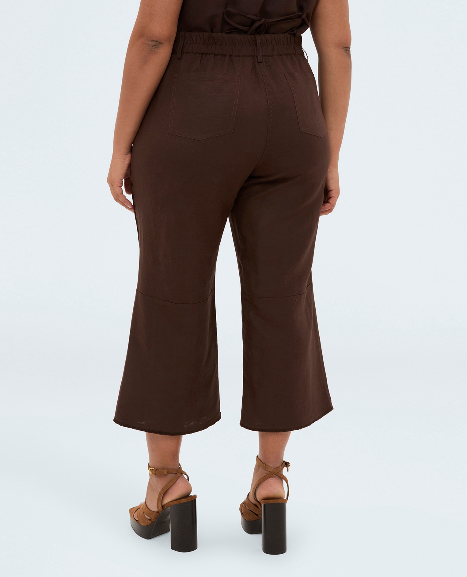 Pantalones de mujer de mezcla de lino y viscosa modelo cropped para un diseño contemporáneo - Fiorella Rubino - Marrón Marrón-2