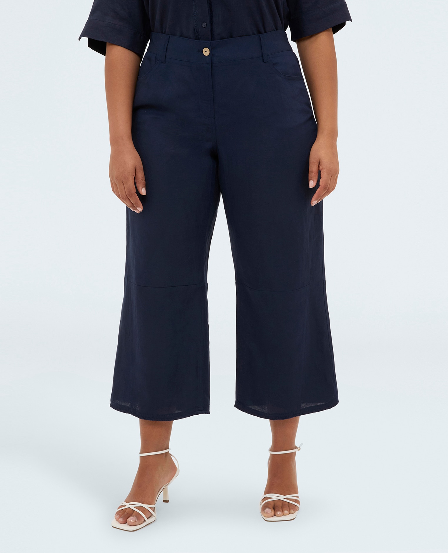 Pantalones de mujer de mezcla de lino y viscosa modelo cropped para un diseño contemporáneo - Fiorella Rubino - Azul Azul-3