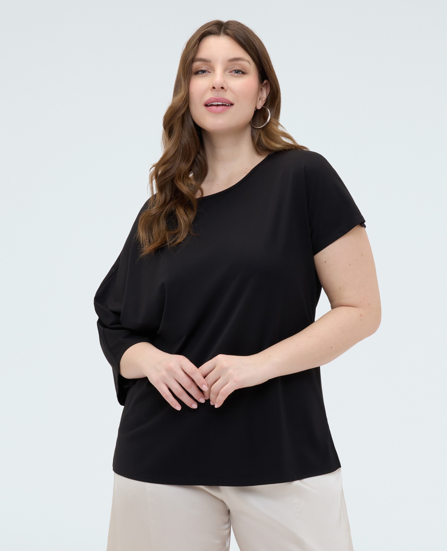 Camiseta de mujer mangas asimétricas ajuste para el máximo confort - Fiorella Rubino - Negro Negro-1