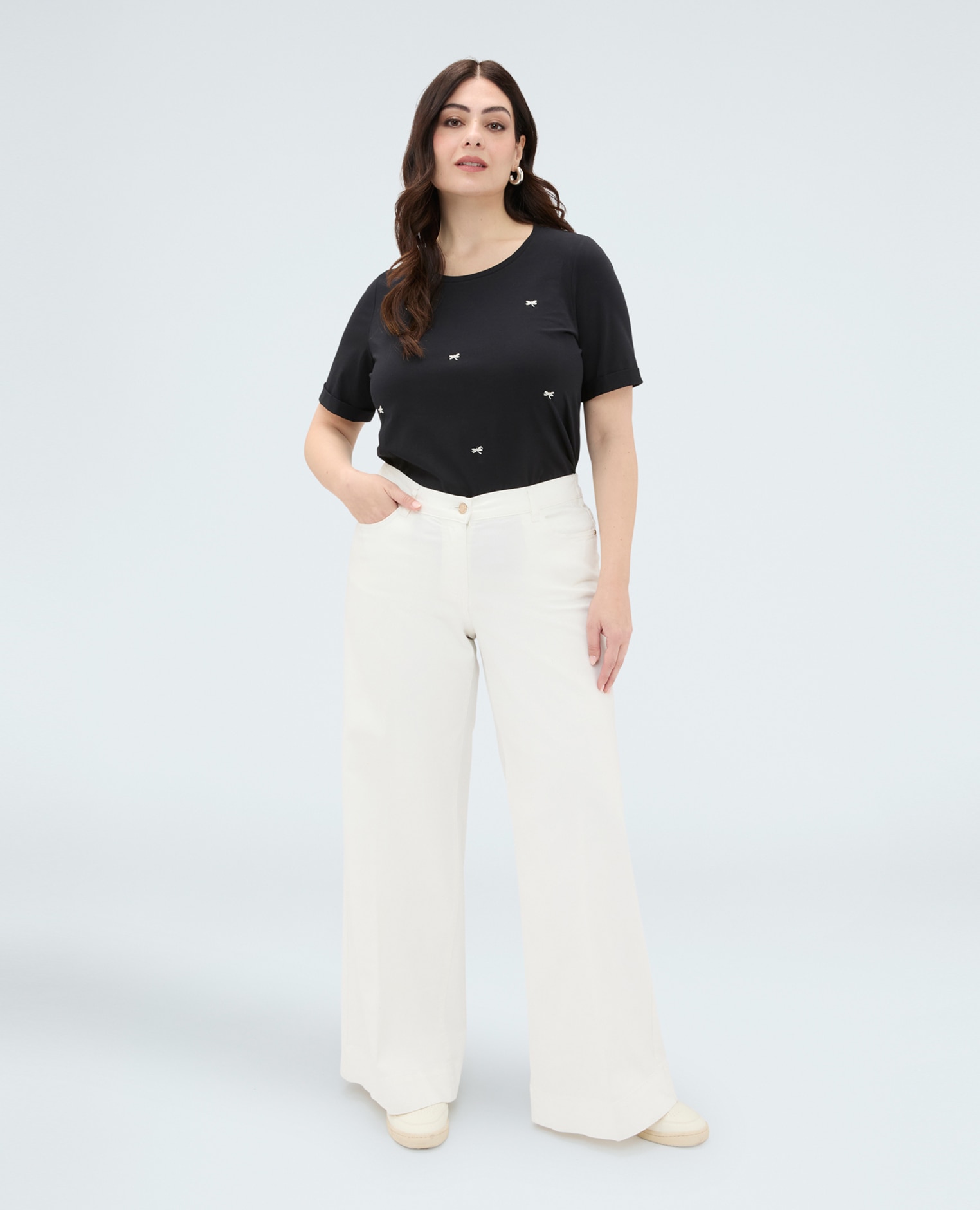 Camiseta de mujer de algodón con charm de libélula charms de libélula distribuidos en la parte delantera - Fiorella Rubino - Negro Negro-3