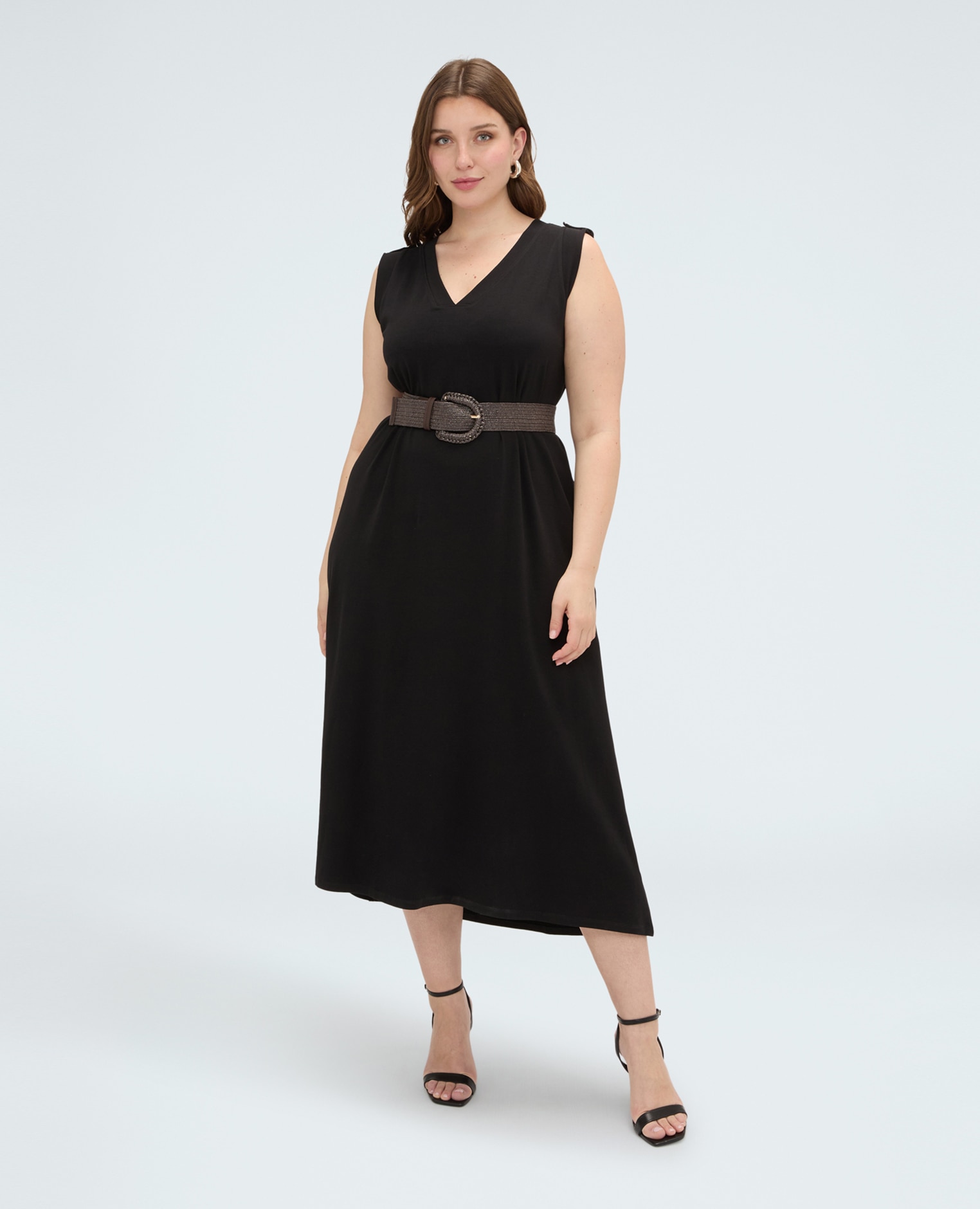 Vestido largo con escote en v hombros con aplicaciones de botón decorativo - Fiorella Rubino - Negro Negro-3