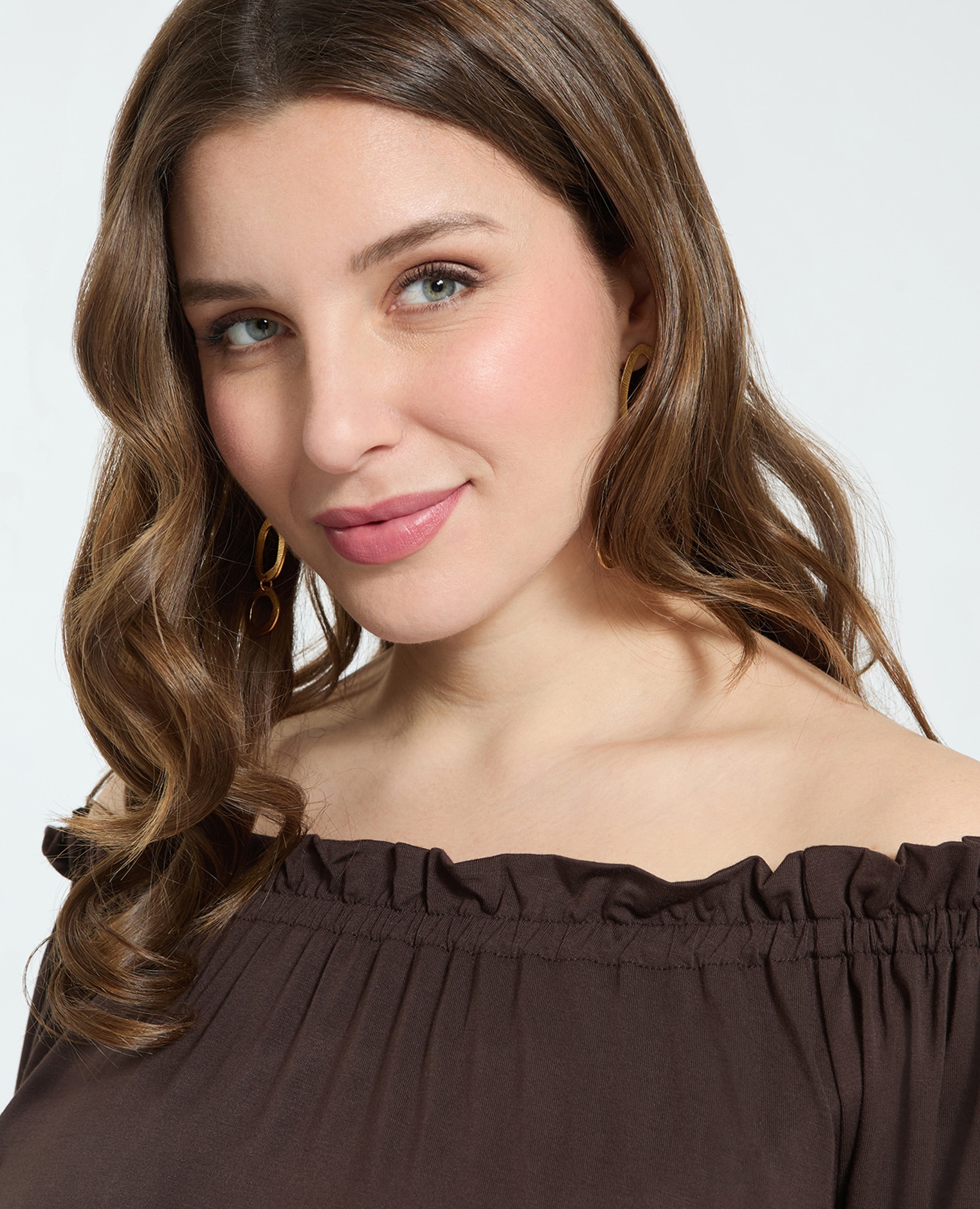 Camiseta de mujer off shoulders en jersey de viscosa ajuste y diseño para el máximo confort - Fiorella Rubino - Marrón Marrón-4