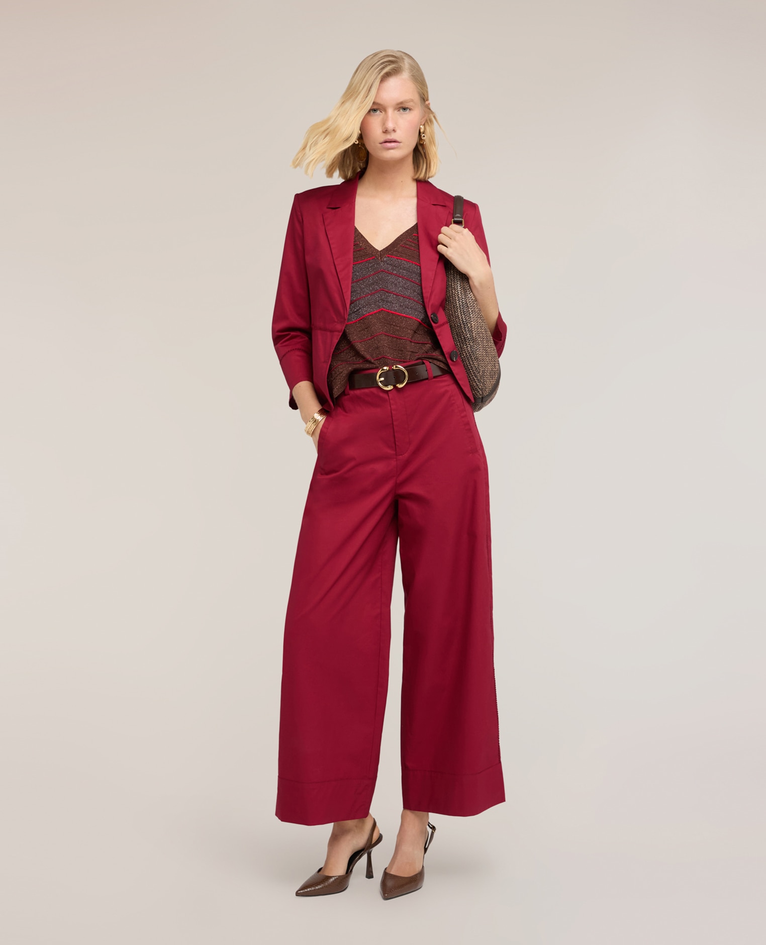 Blazer de mujer de sarga de algodón con ajouré modelo entallado con cierre de dos botones - Motivi - Rojo Rojo-3