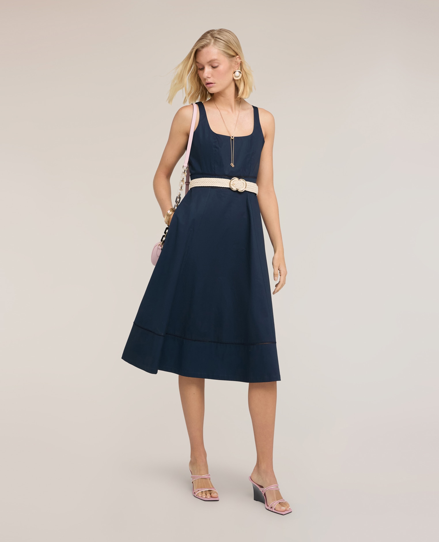 Motivi - Vestido flare en popelín con ajouré cierre con cremallera falda acampanada.