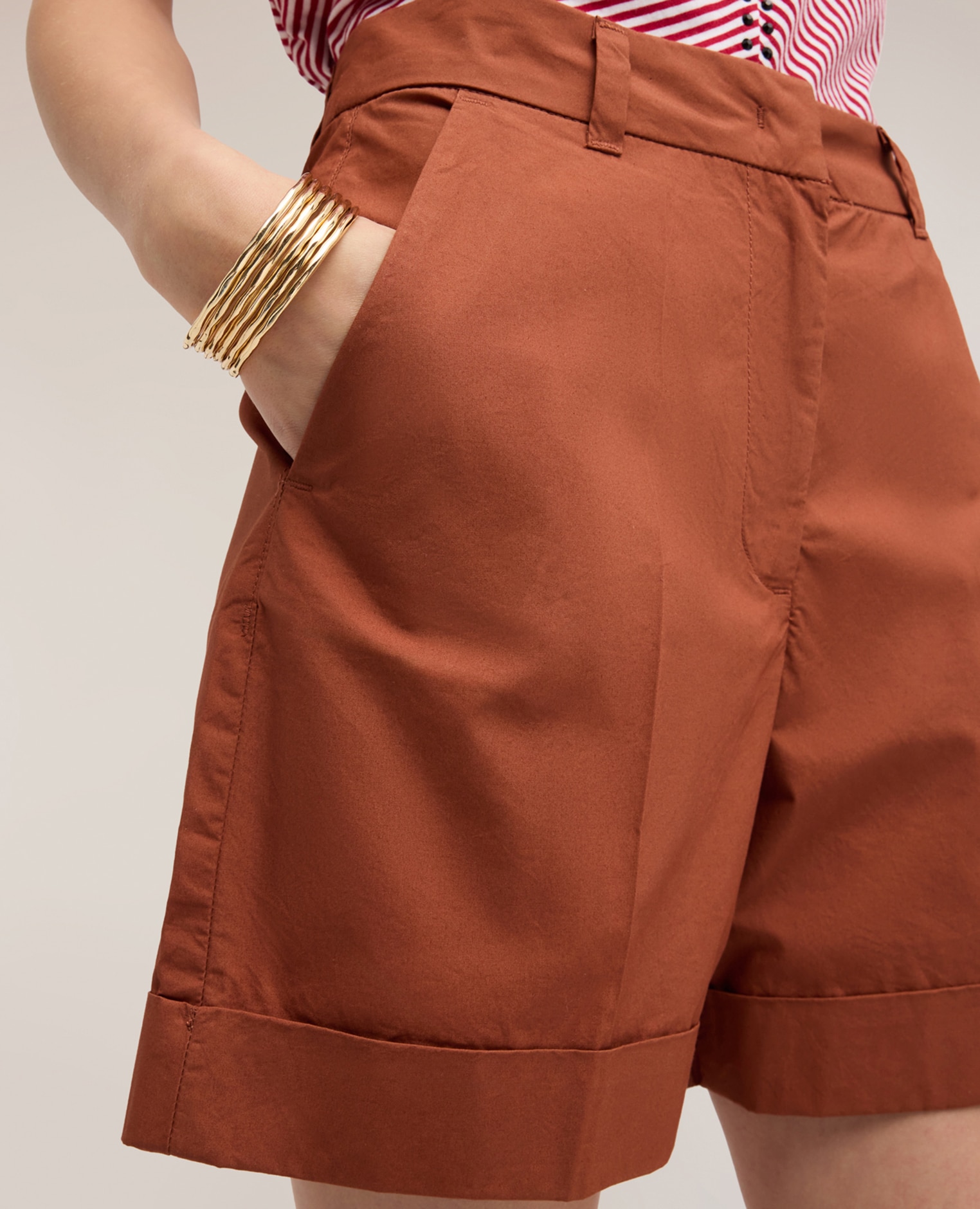 Shorts de mujer de talle alto en algodón ajuste regular corte corto - Motivi - Marrón Marrón-4