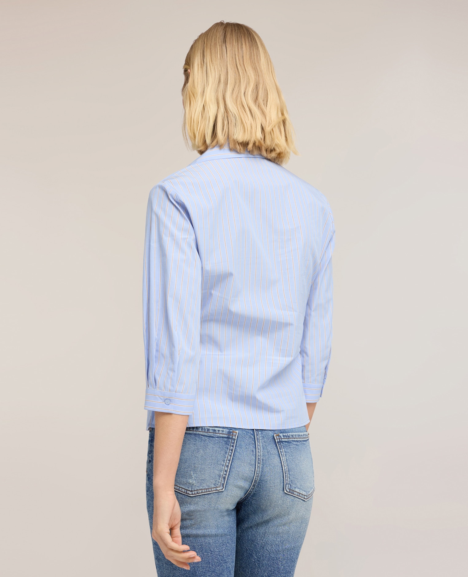 Camisa de mujer cruzada de popelín a rayas ajuste entallado con cruce lateral - Motivi - Azul claro Azul claro-2