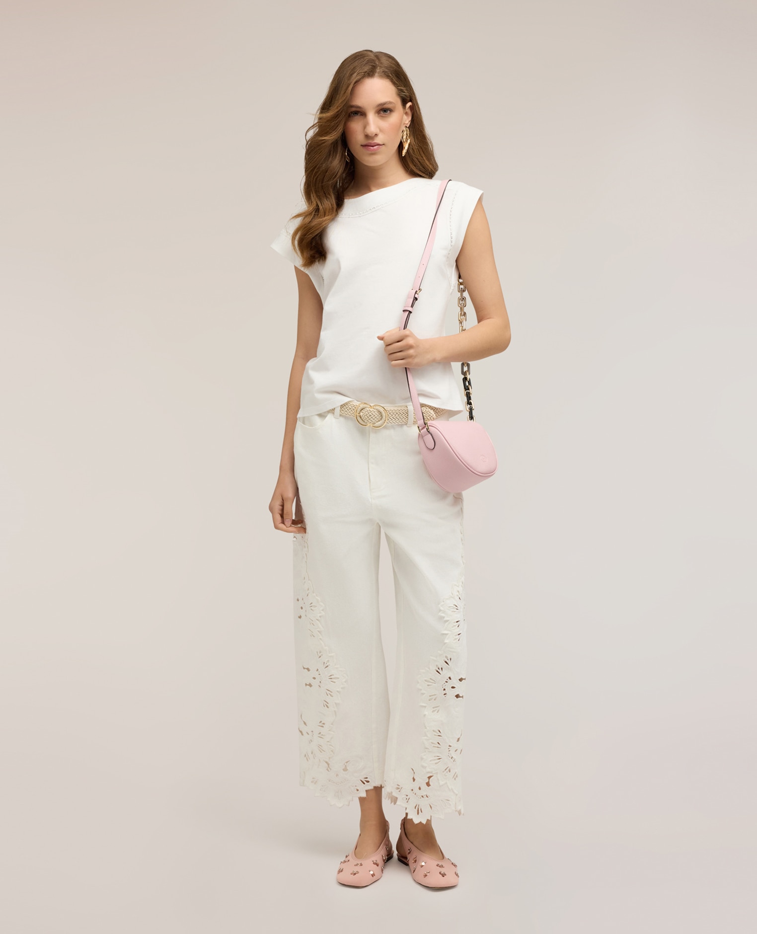 Camiseta de mujer tipo kimono con bordados ajuste regular con escote barco - Motivi - Blanco Blanco-3