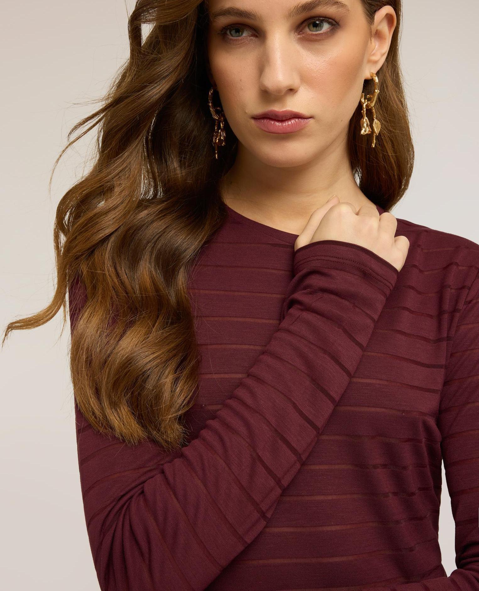 Blusa de mujer de rayas en jersey mezcla de viscosa ajuste entallado con cierre de botones - Motivi - Burdeos Burdeos-1