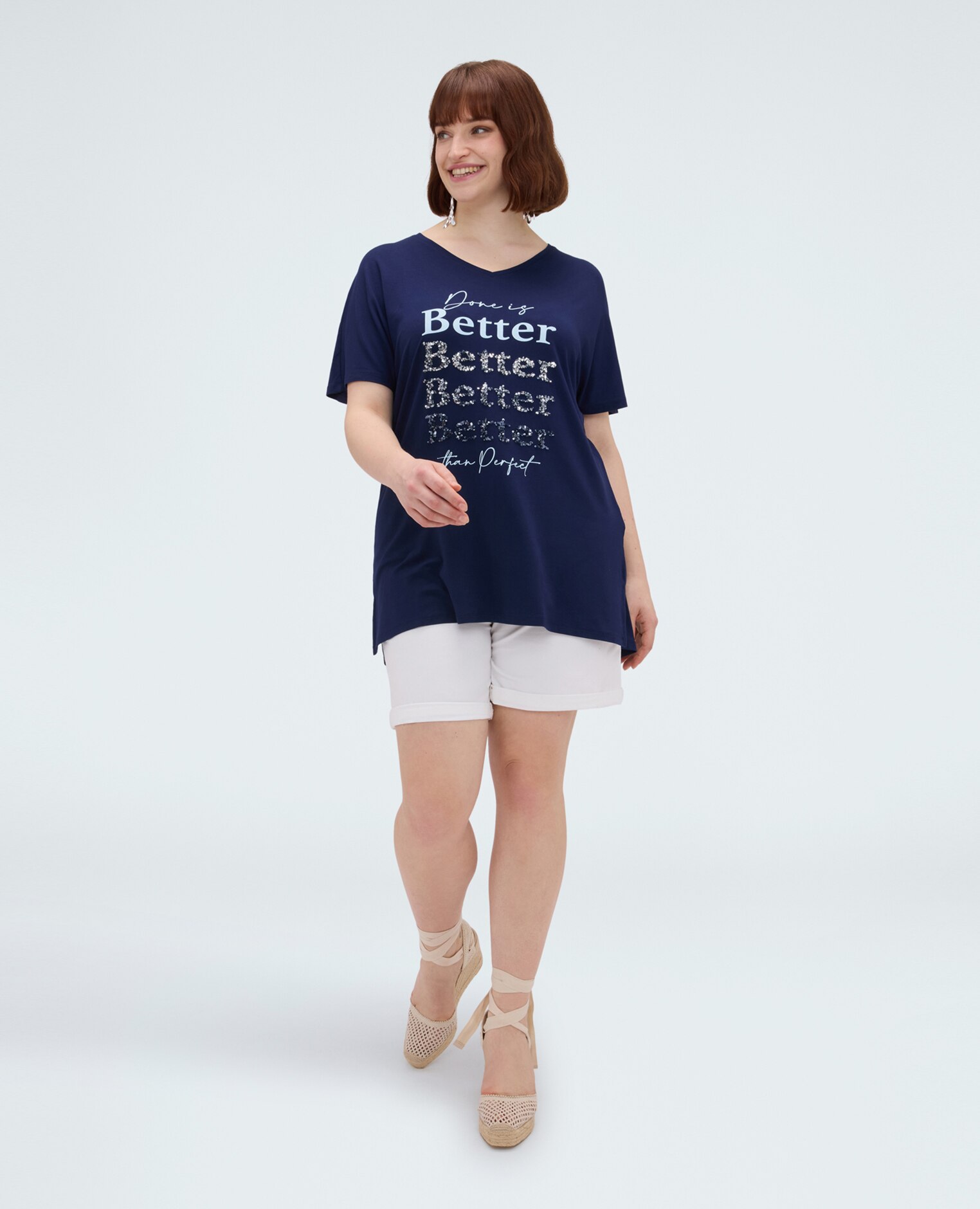 Camiseta de mujer de viscosa con letras y lentejuelas estampado con inscripción y detalle en lentejuelas en el frente - Fiorella Rubino - Azul Azul-3