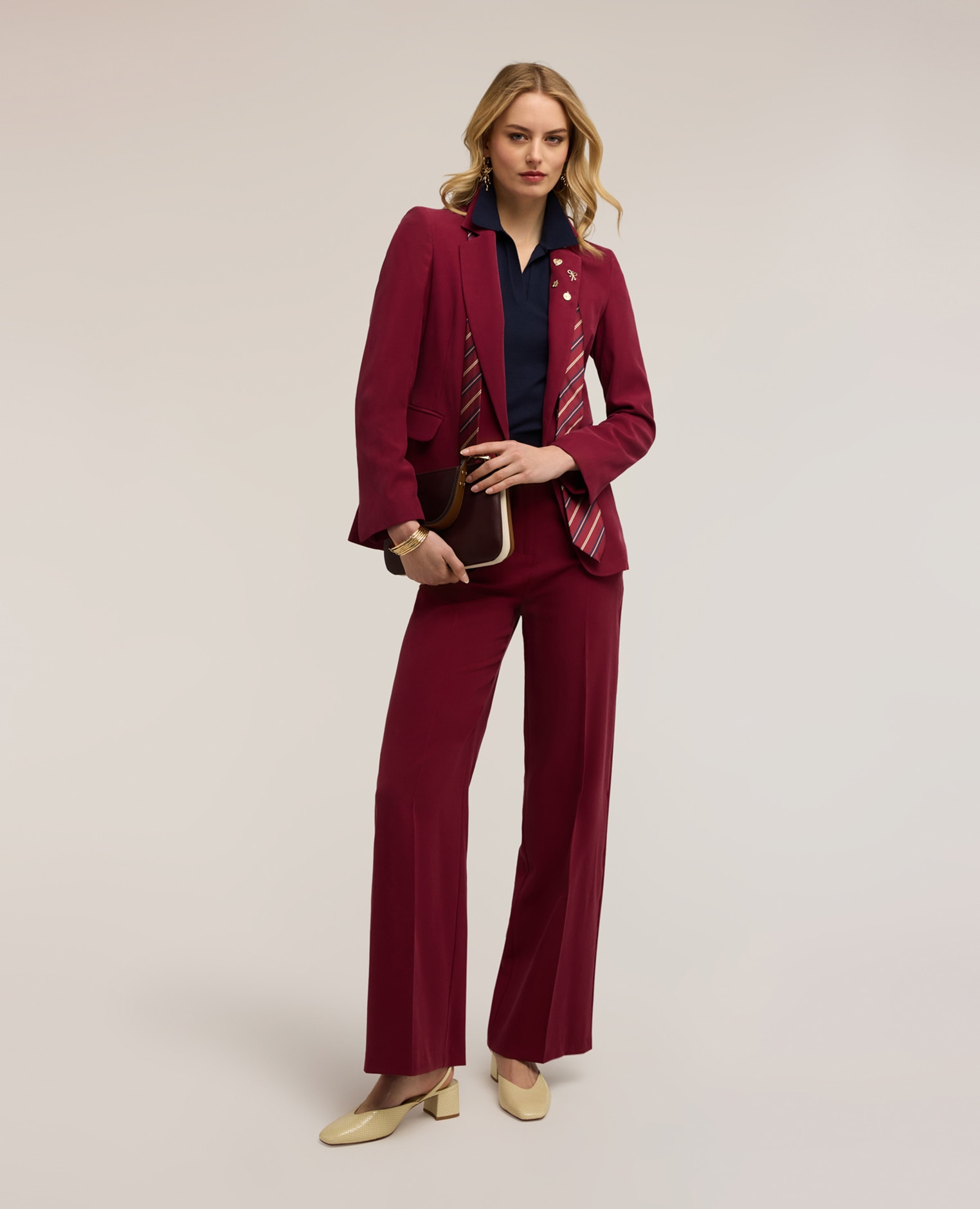 Chaqueta de mujer con aplicaciones y corbata modelo de un botón - Motivi - Burdeos Burdeos-3