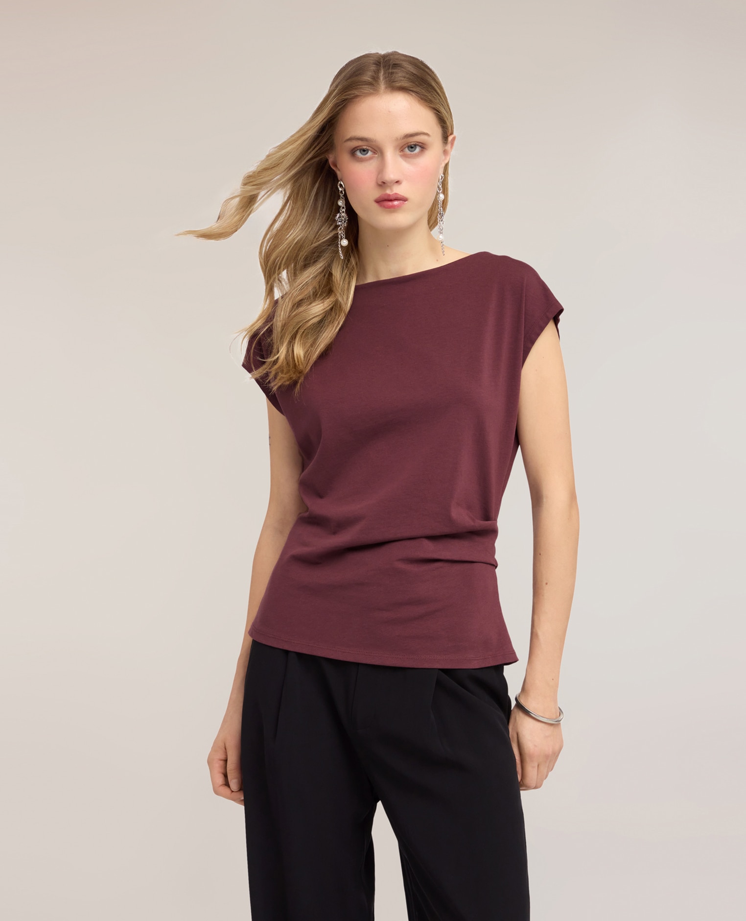 Top de mujer con drapeado lateral ajuste entallado con drapeado lateral - Motivi - Morado Morado-1