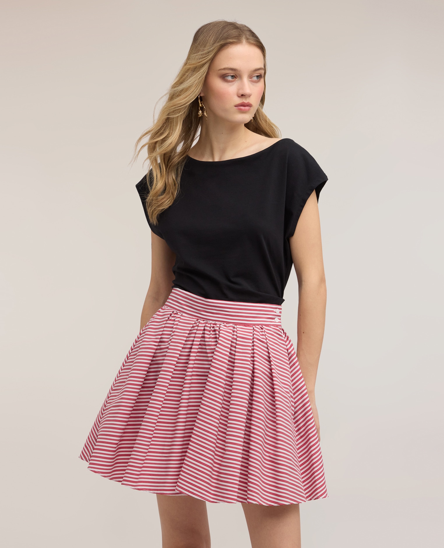 Top de mujer con drapeado lateral ajuste entallado con drapeado lateral - Motivi - Negro Negro-1