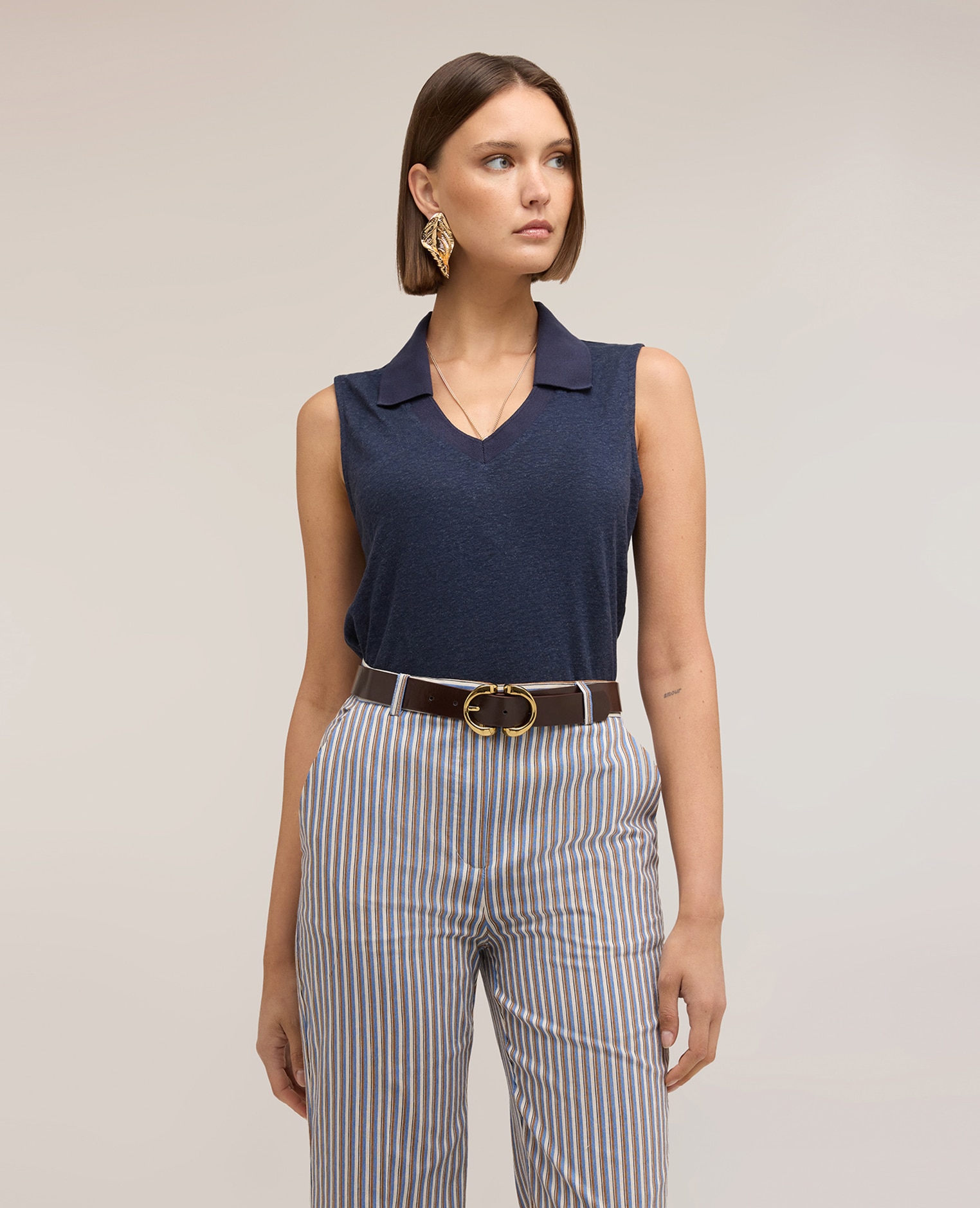 Top de mujer escote en v de mezcla de lino con cuello ajuste regular con escote en v y cuello - Motivi - Azul Azul-1